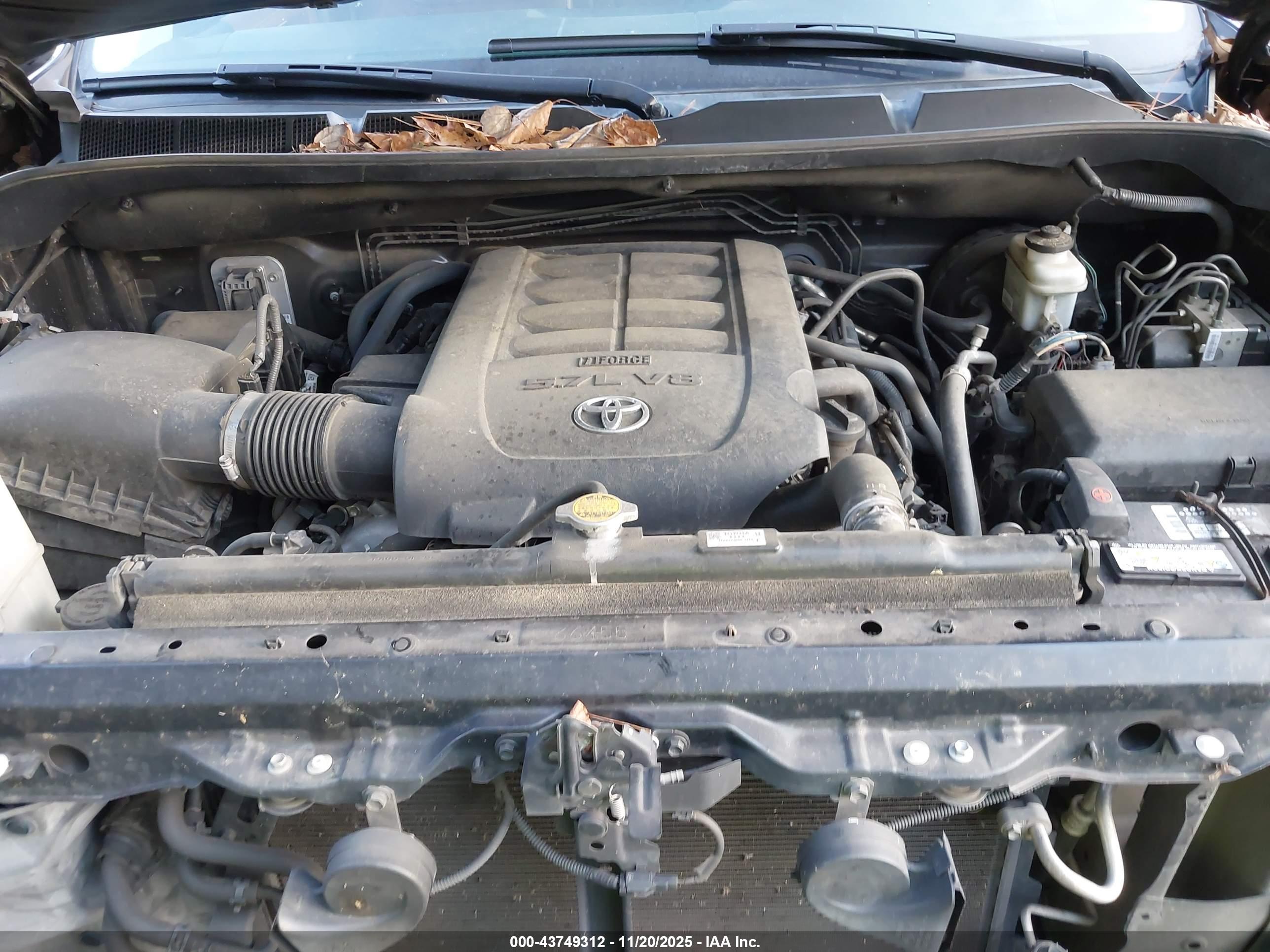 TOYOTA TUNDRA image 10