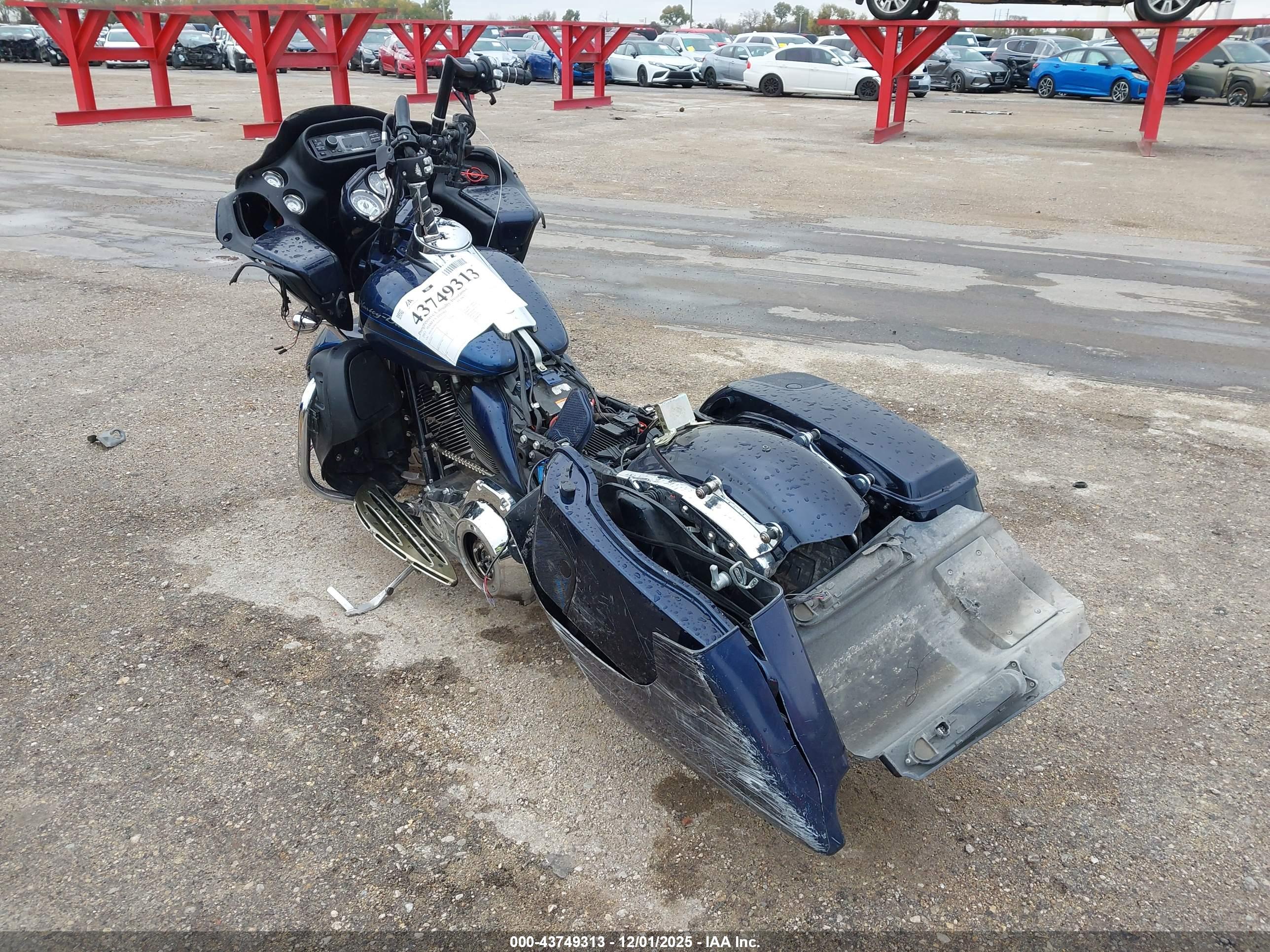 HARLEY-DAVIDSON FLTRX image 3