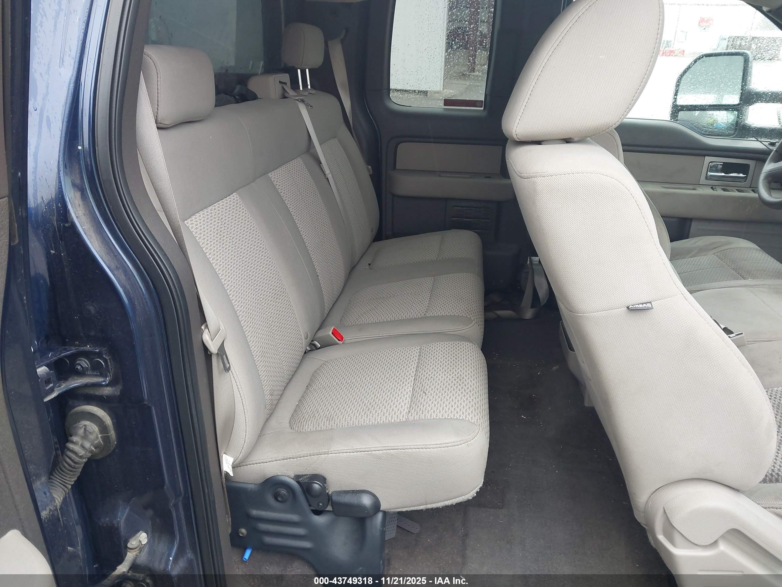 FORD F-150 image 8