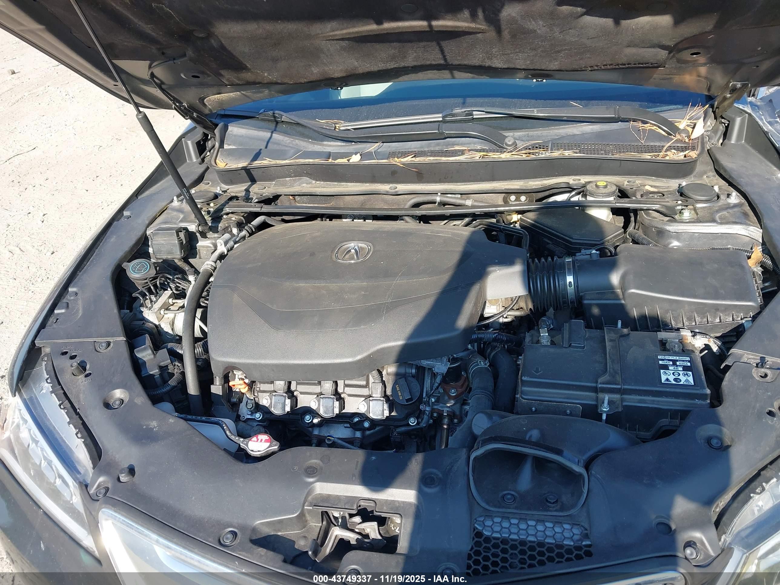 ACURA TLX image 10