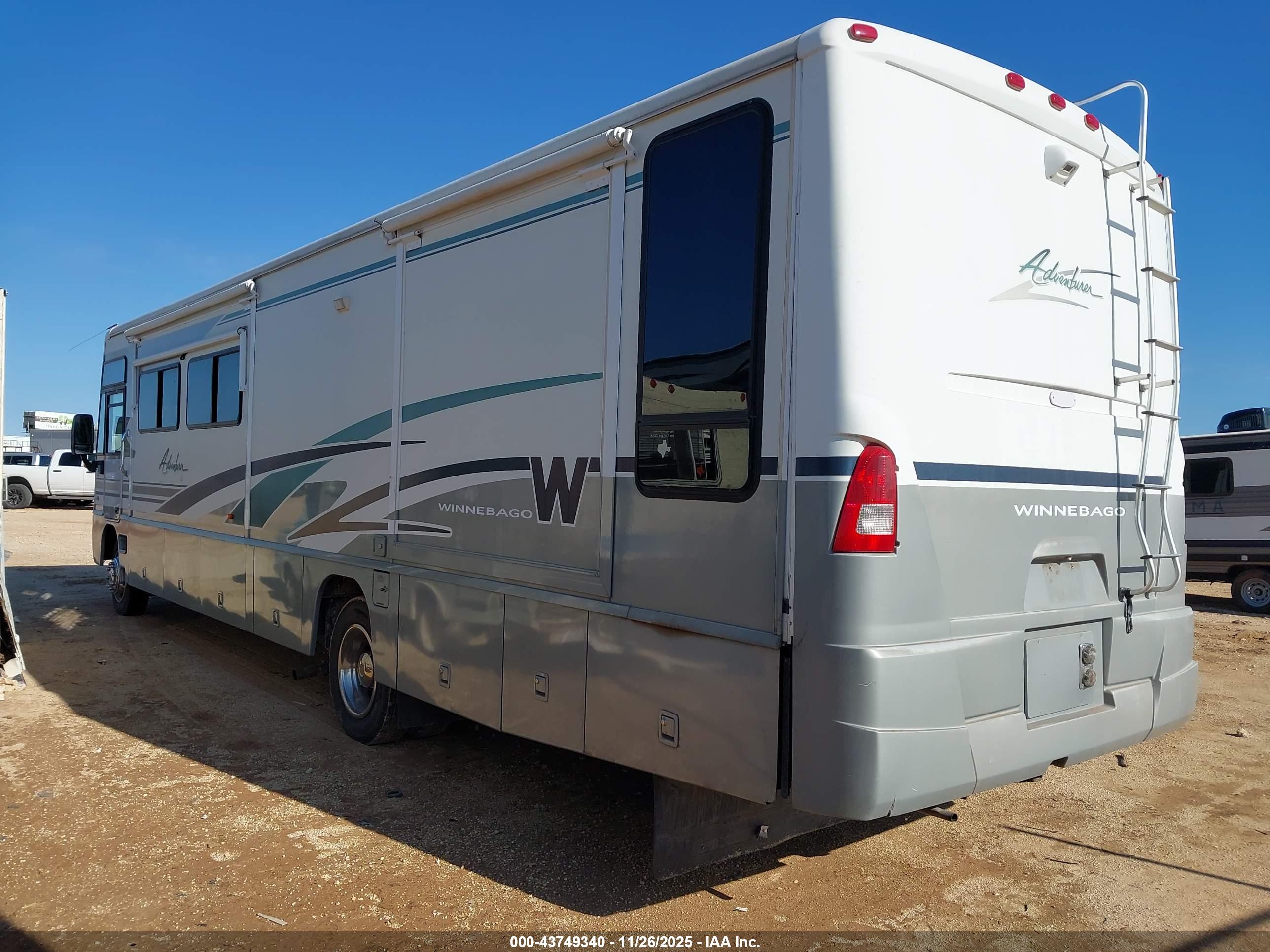 WORKHORSE CUSTOM image 3