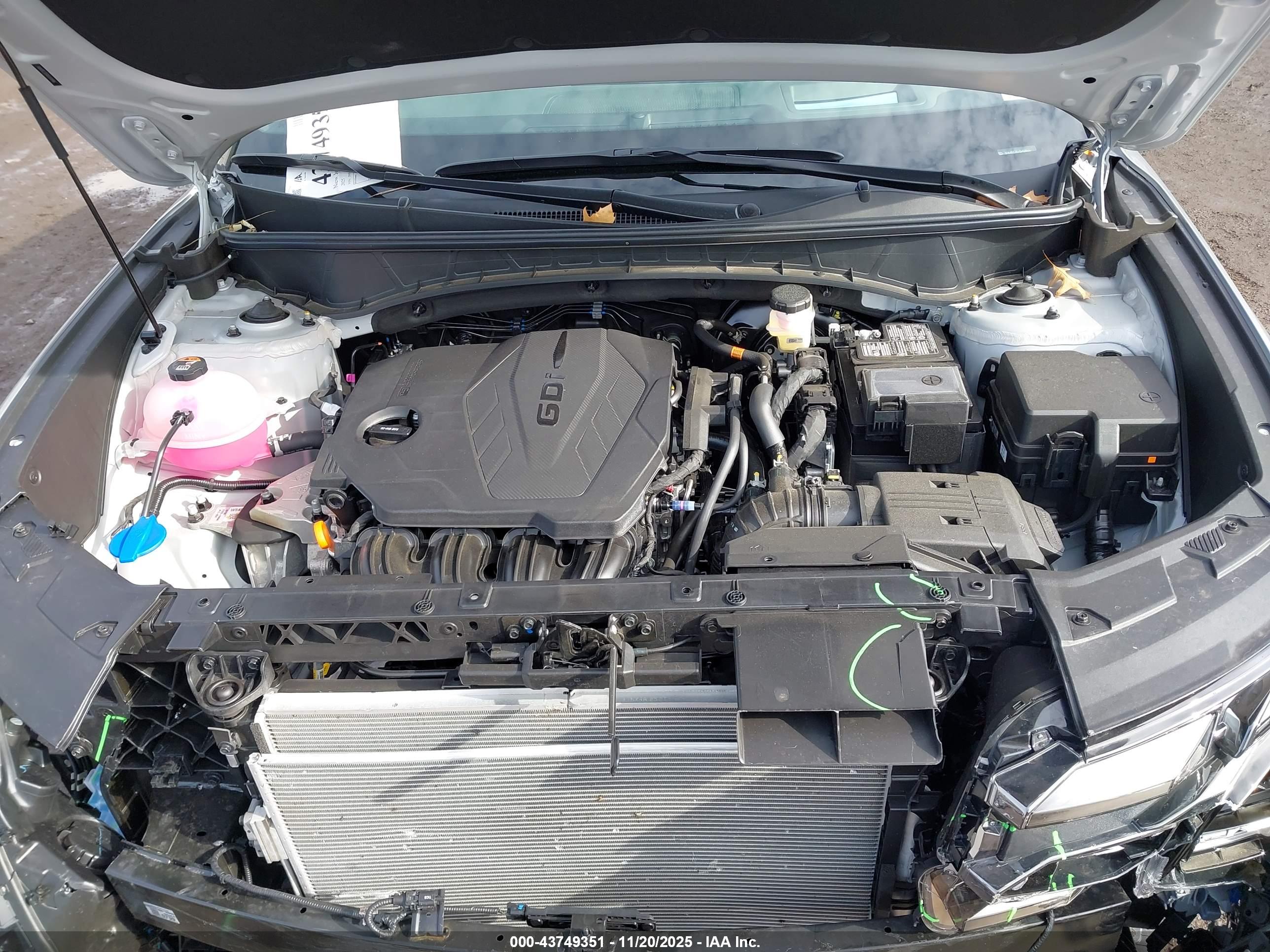 HYUNDAI TUCSON image 10