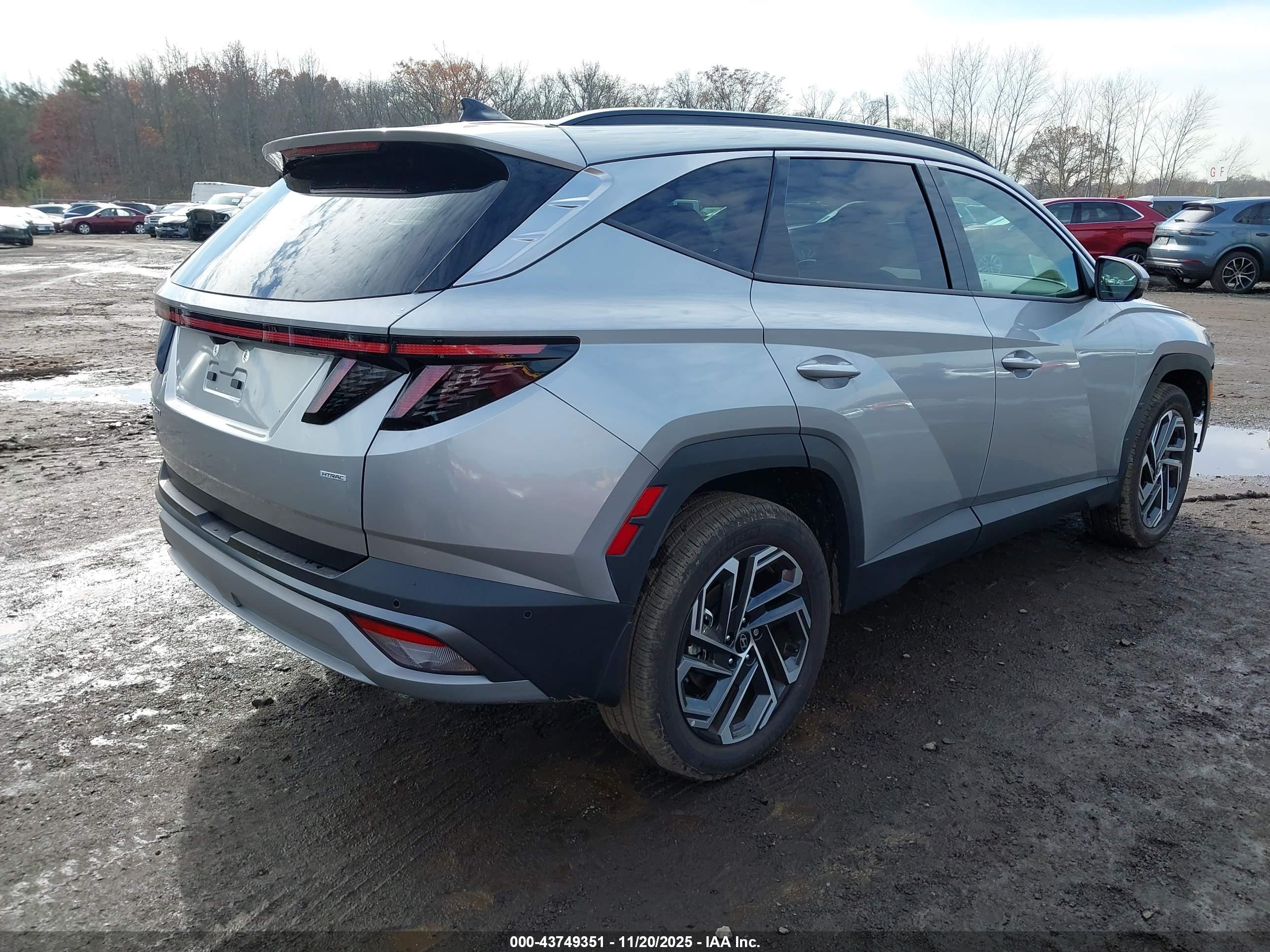 HYUNDAI TUCSON image 4