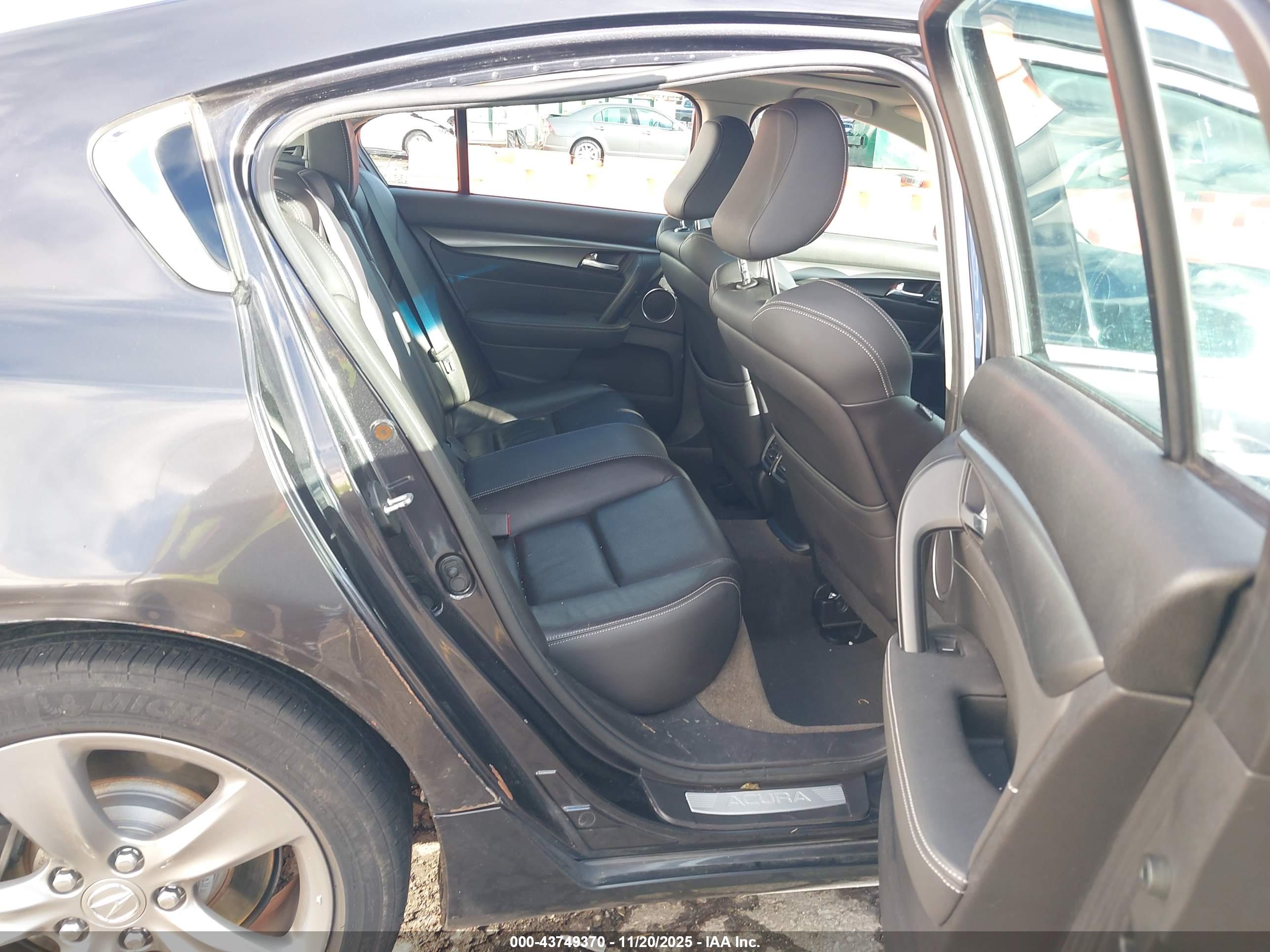 ACURA TL image 8