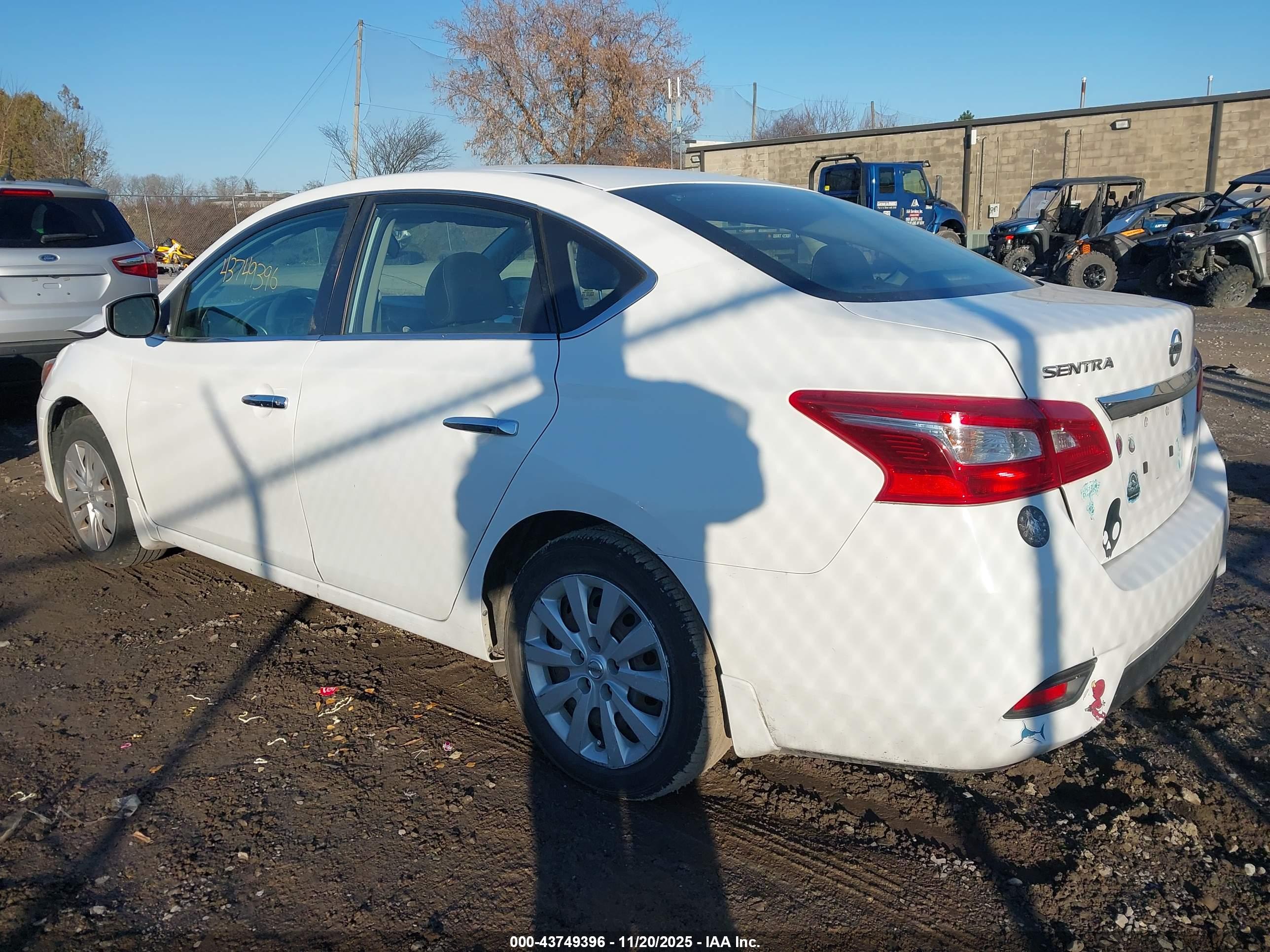NISSAN SENTRA image 3