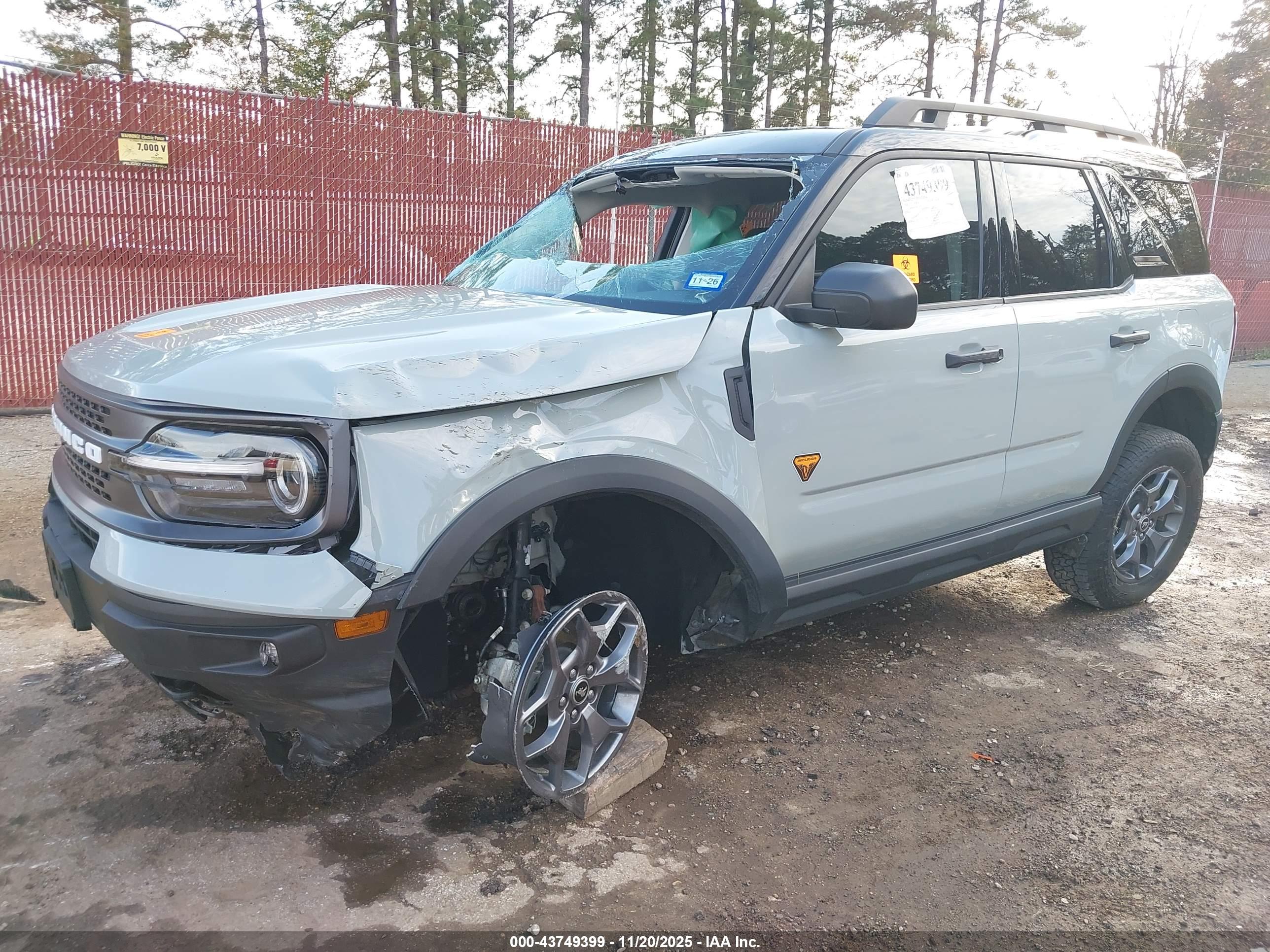 FORD BRONCO image 2