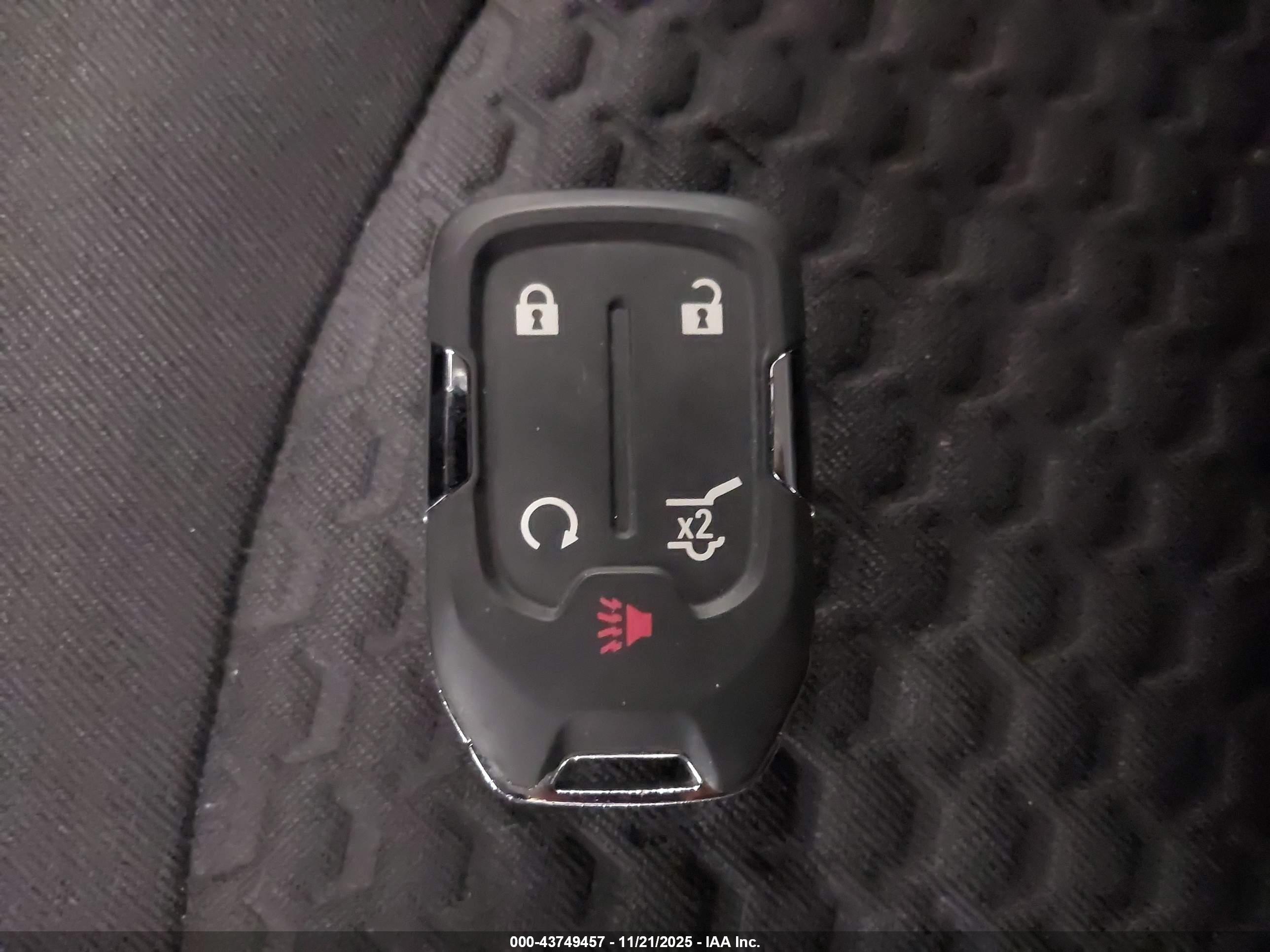 GMC TERRAIN image 11