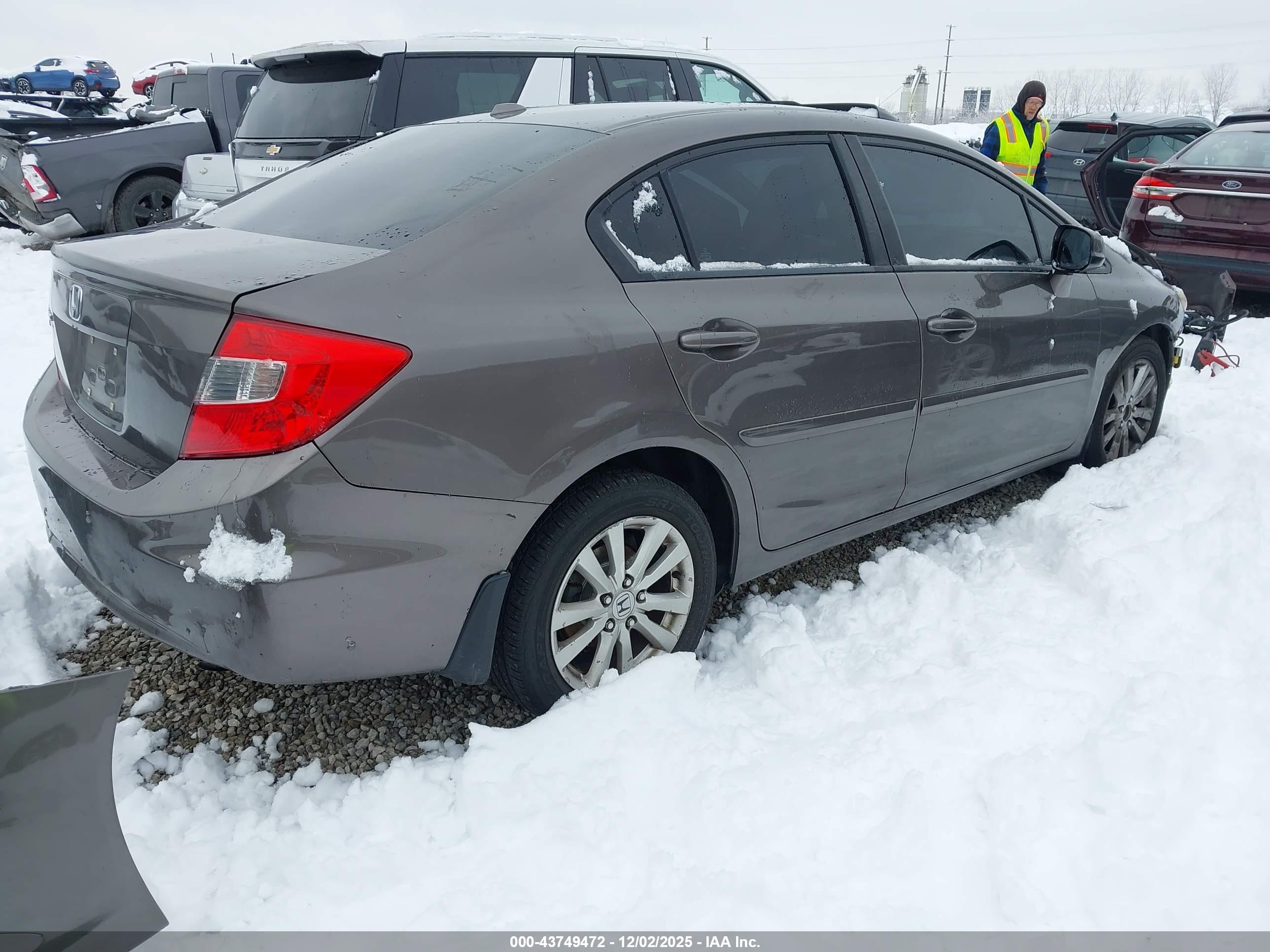 HONDA CIVIC image 4