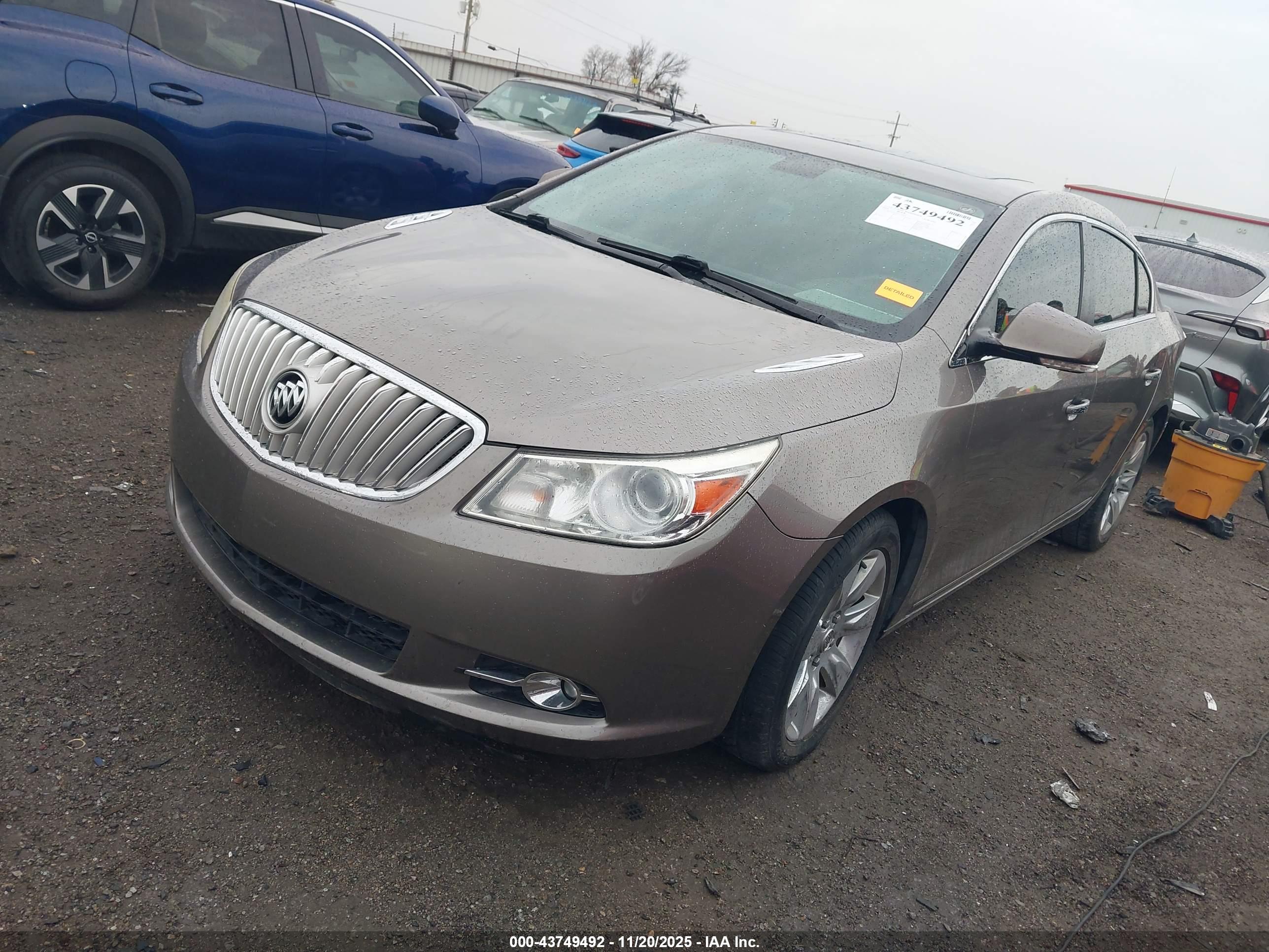BUICK LACROSSE image 2