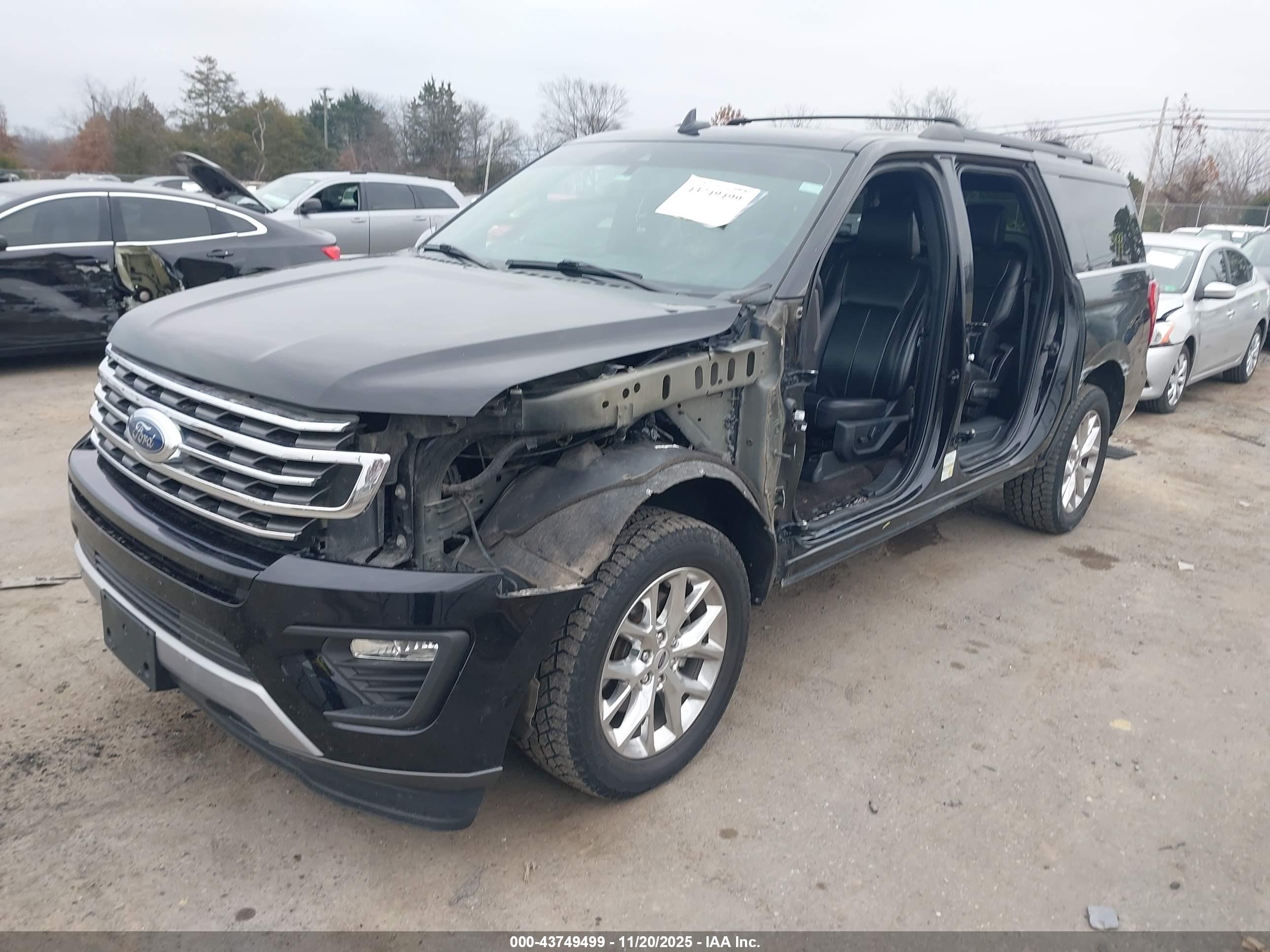 FORD EXPEDITION image 2