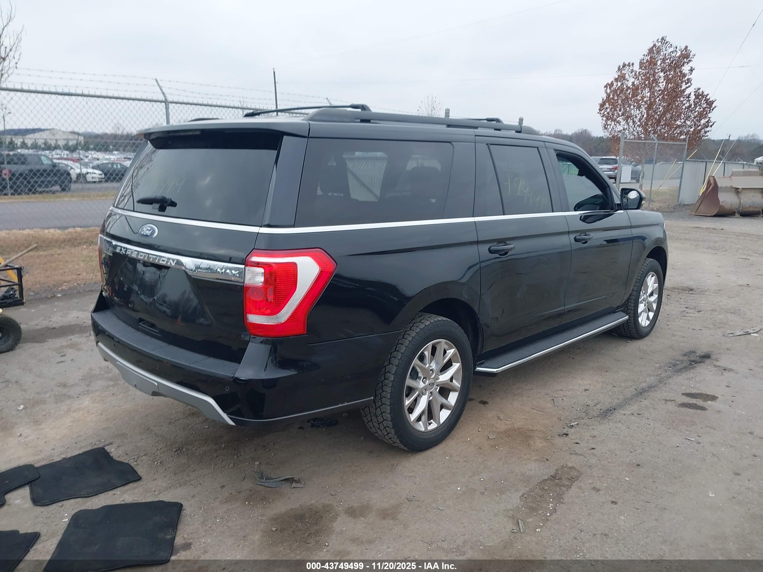 FORD EXPEDITION image 4
