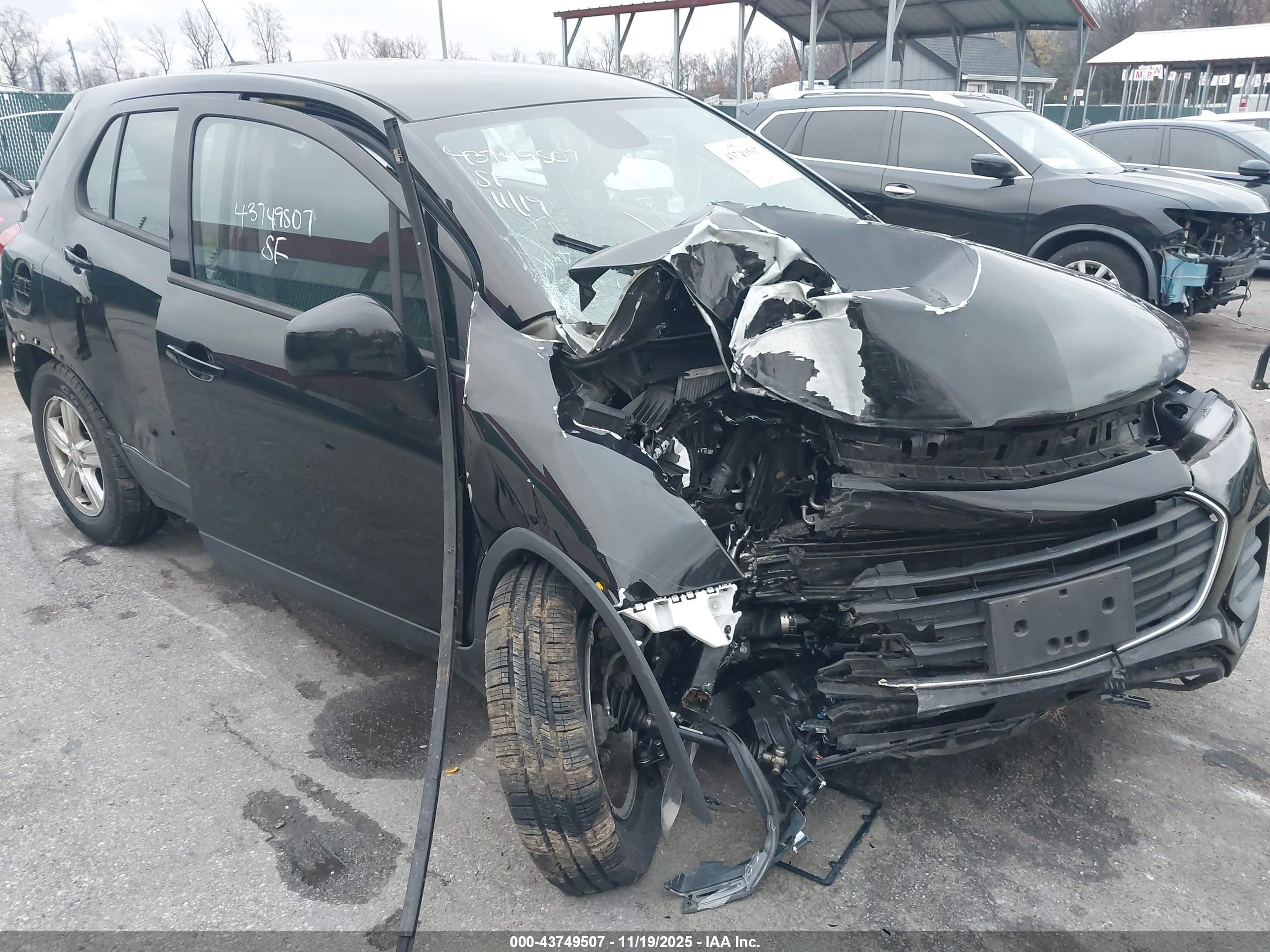 CHEVROLET TRAX image 6