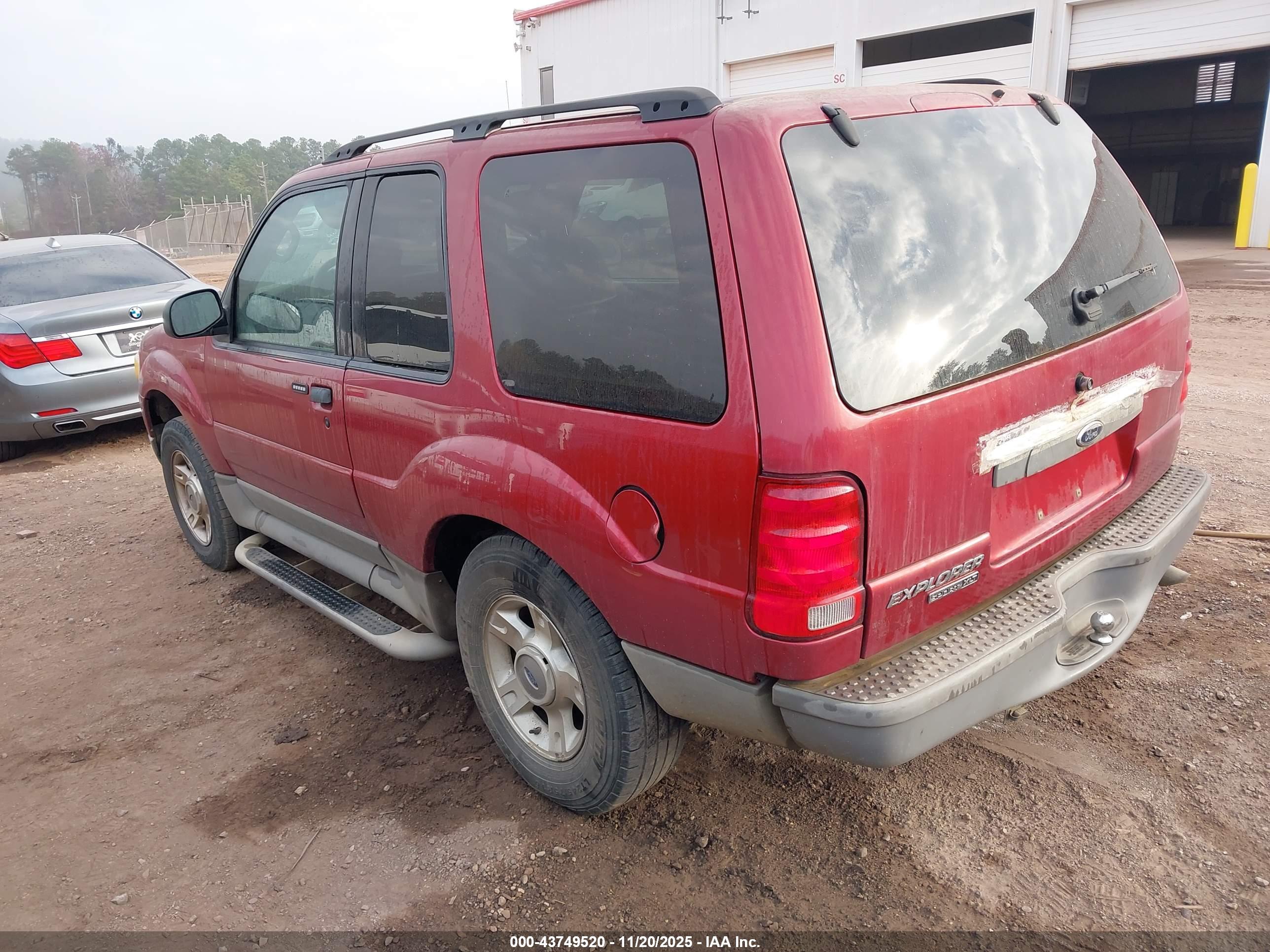 FORD EXPLORER image 3