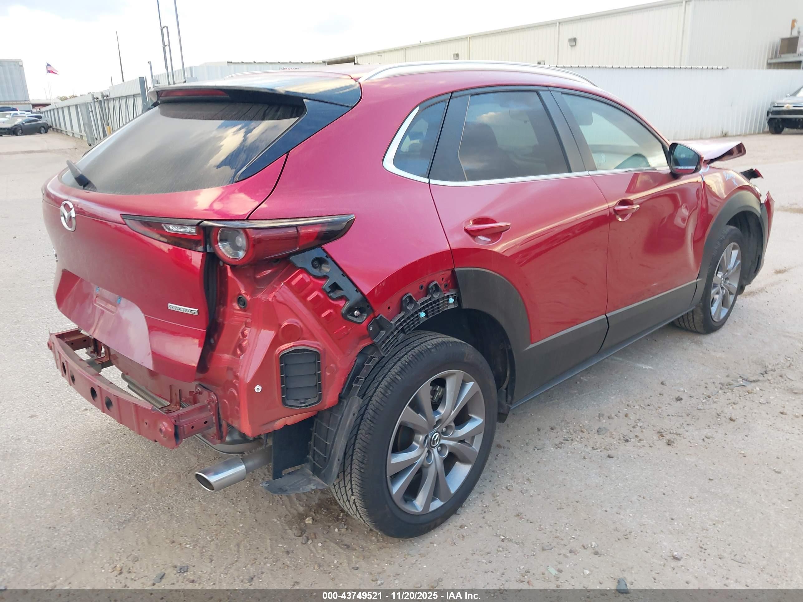 MAZDA CX-30 image 4