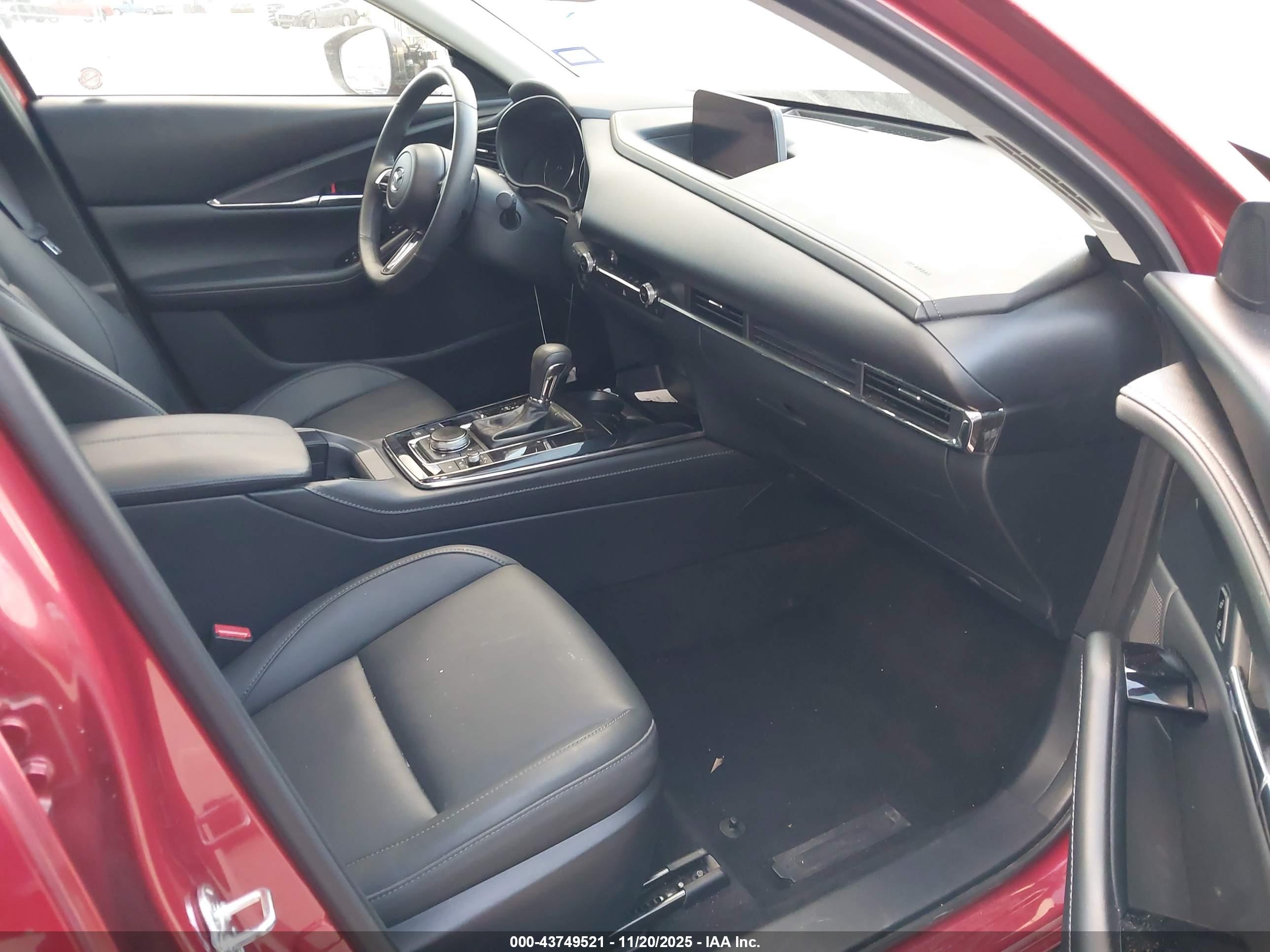 MAZDA CX-30 image 5