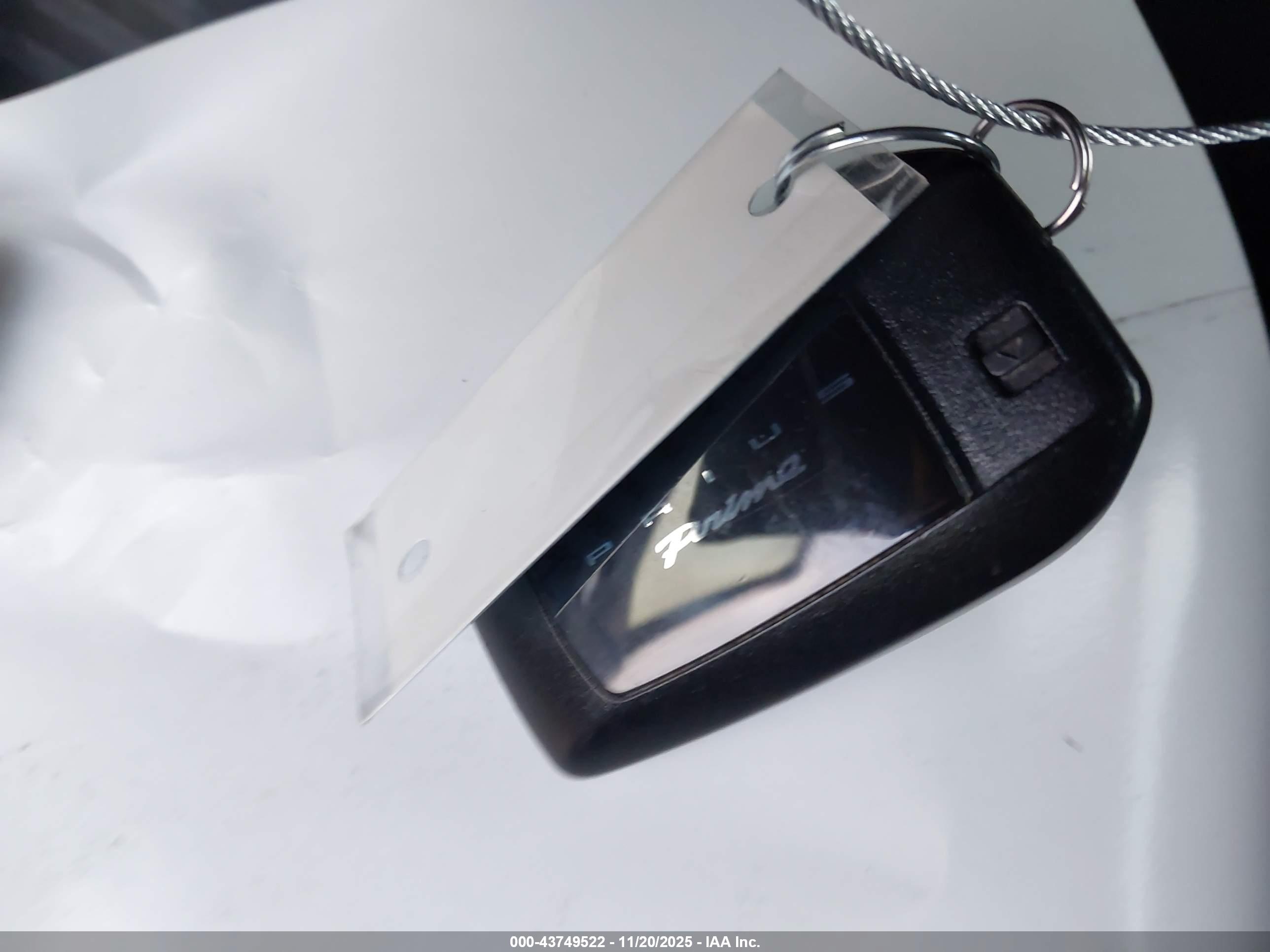 TOYOTA PRIUS image 11