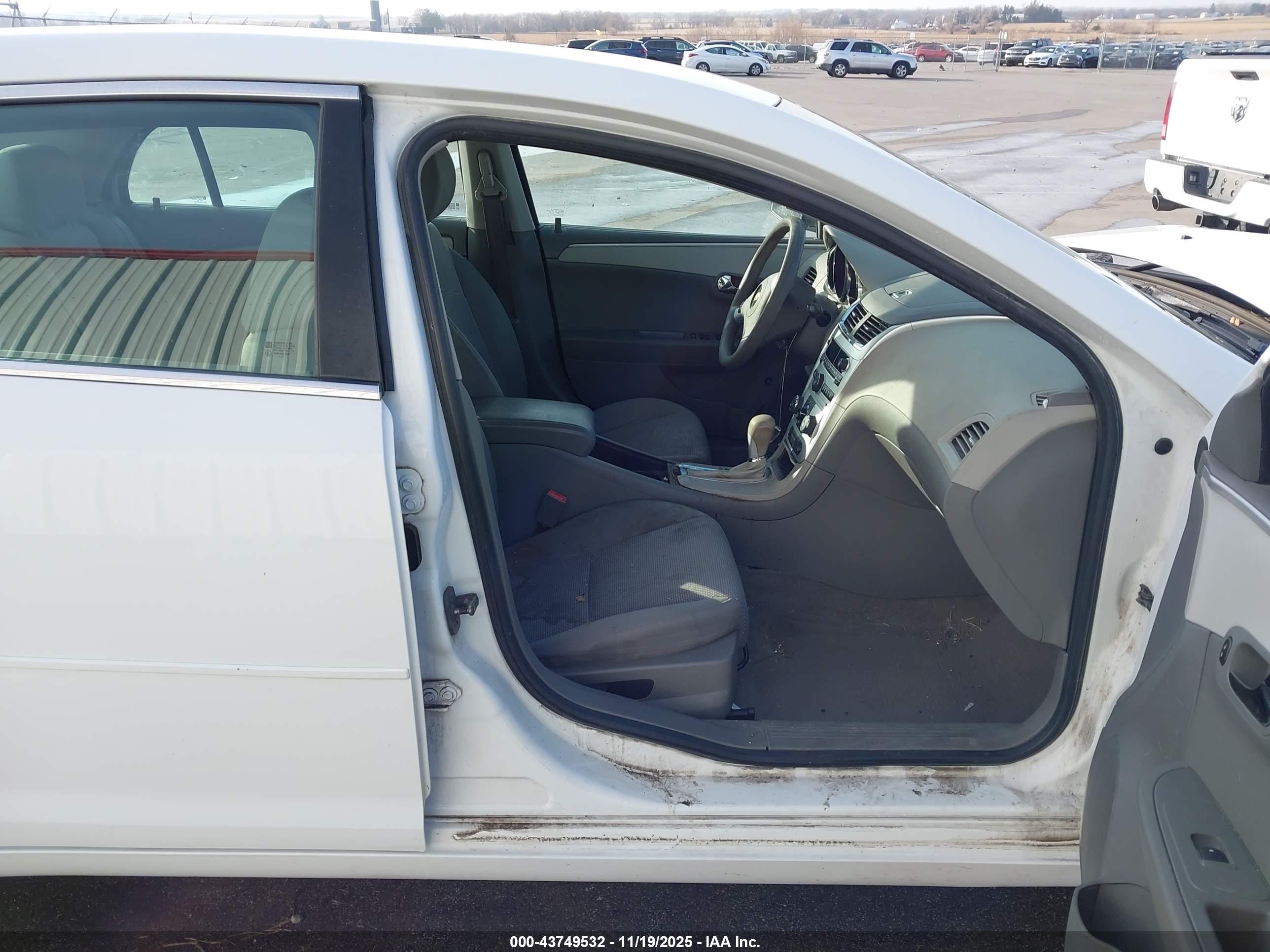 CHEVROLET MALIBU image 5