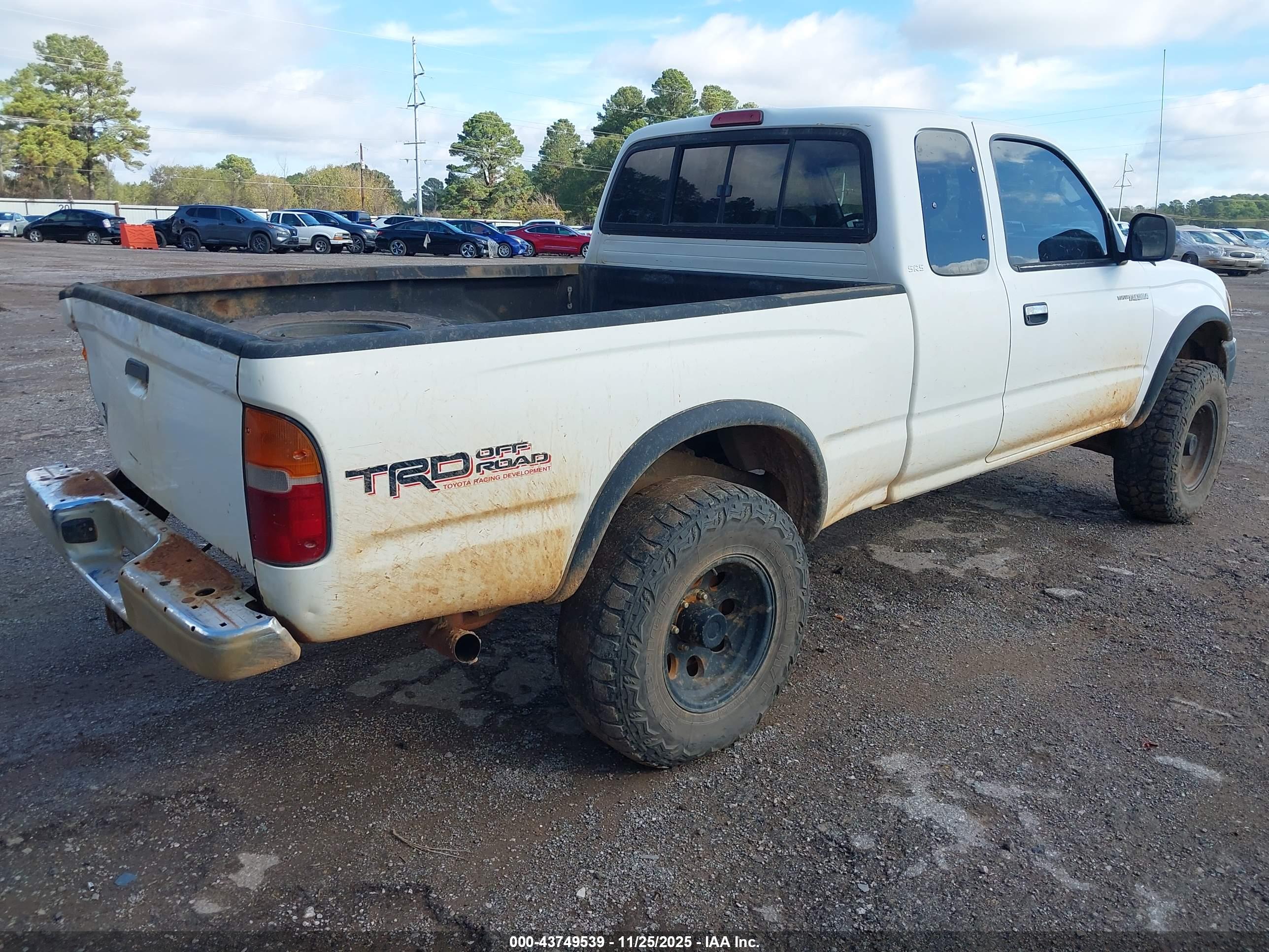 TOYOTA TACOMA image 4