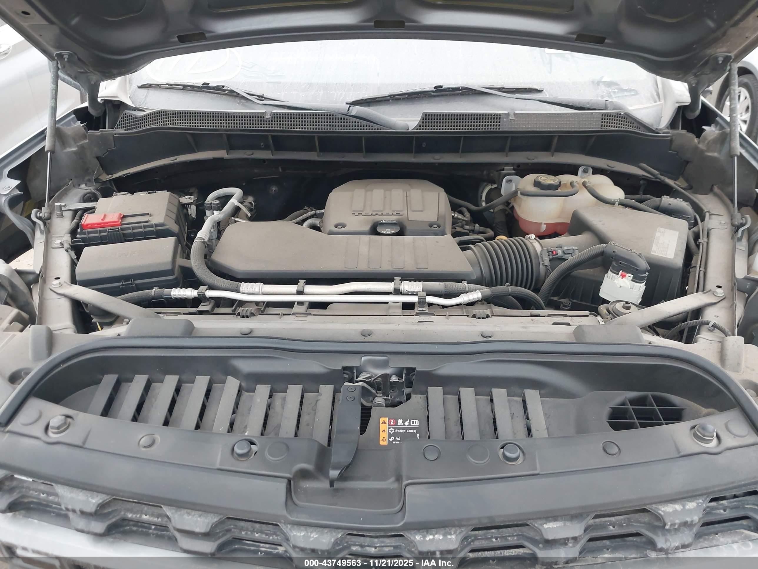 CHEVROLET SILVERADO image 10