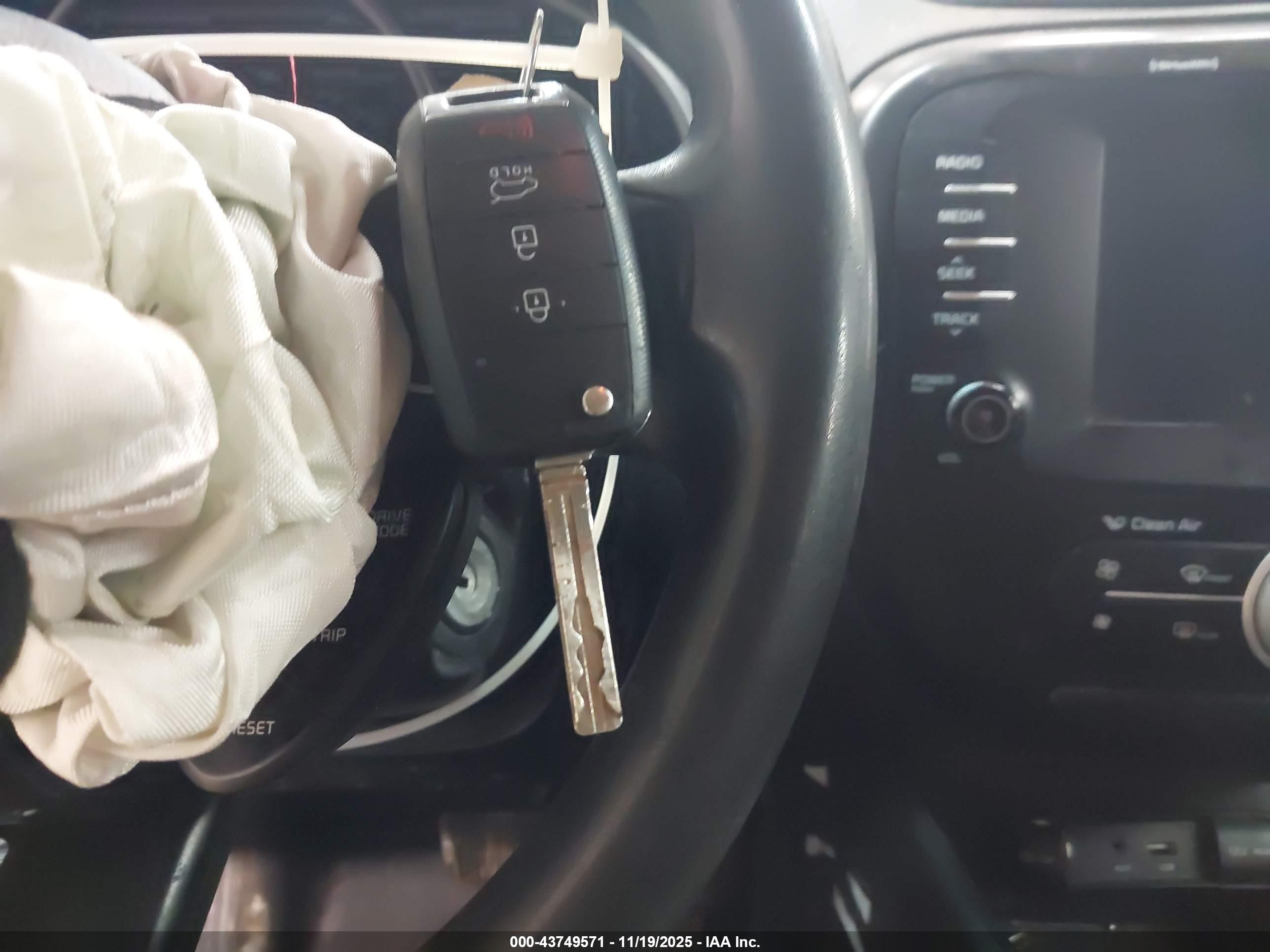 KIA SOUL image 11