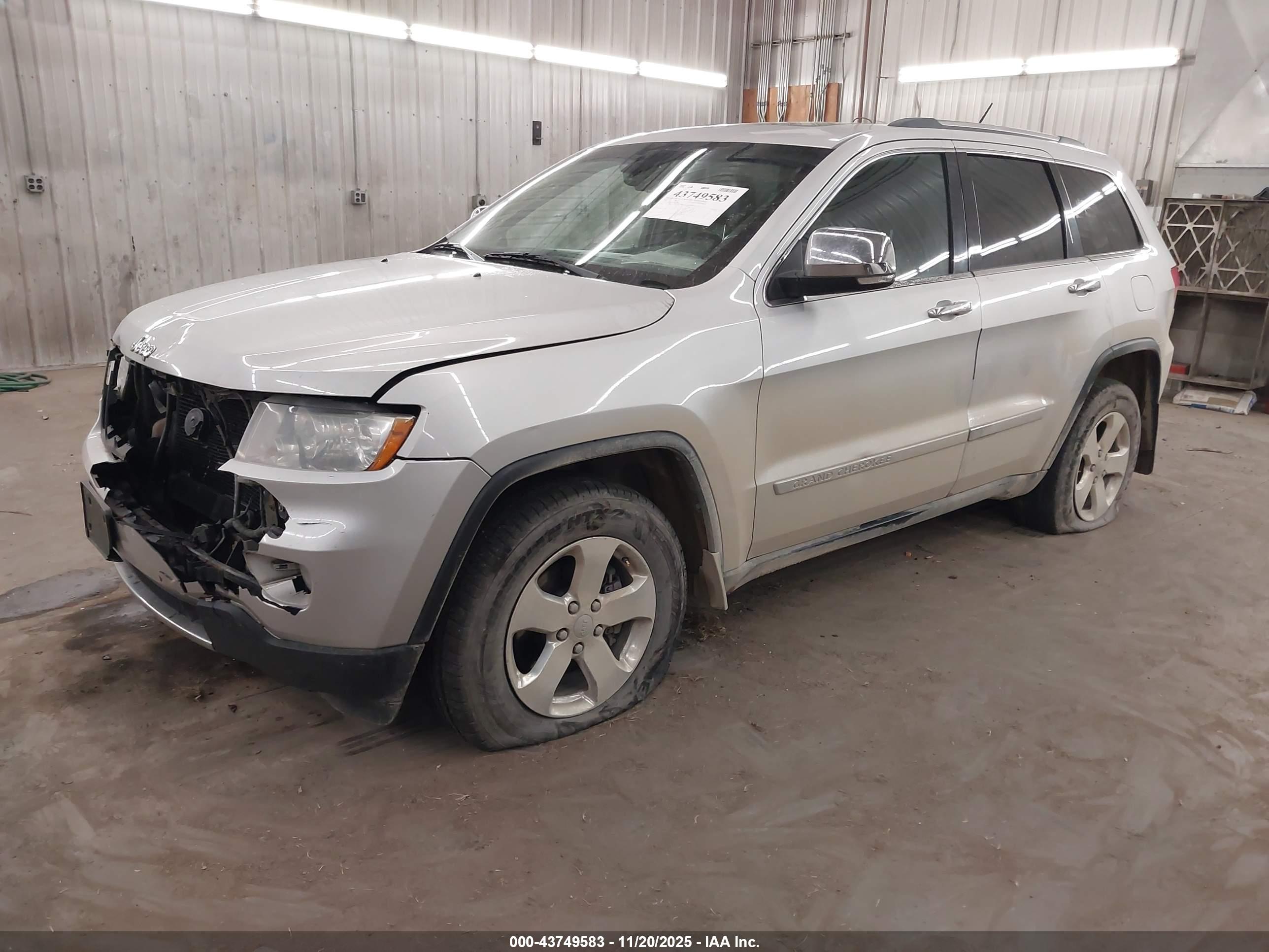JEEP GRAND image 2