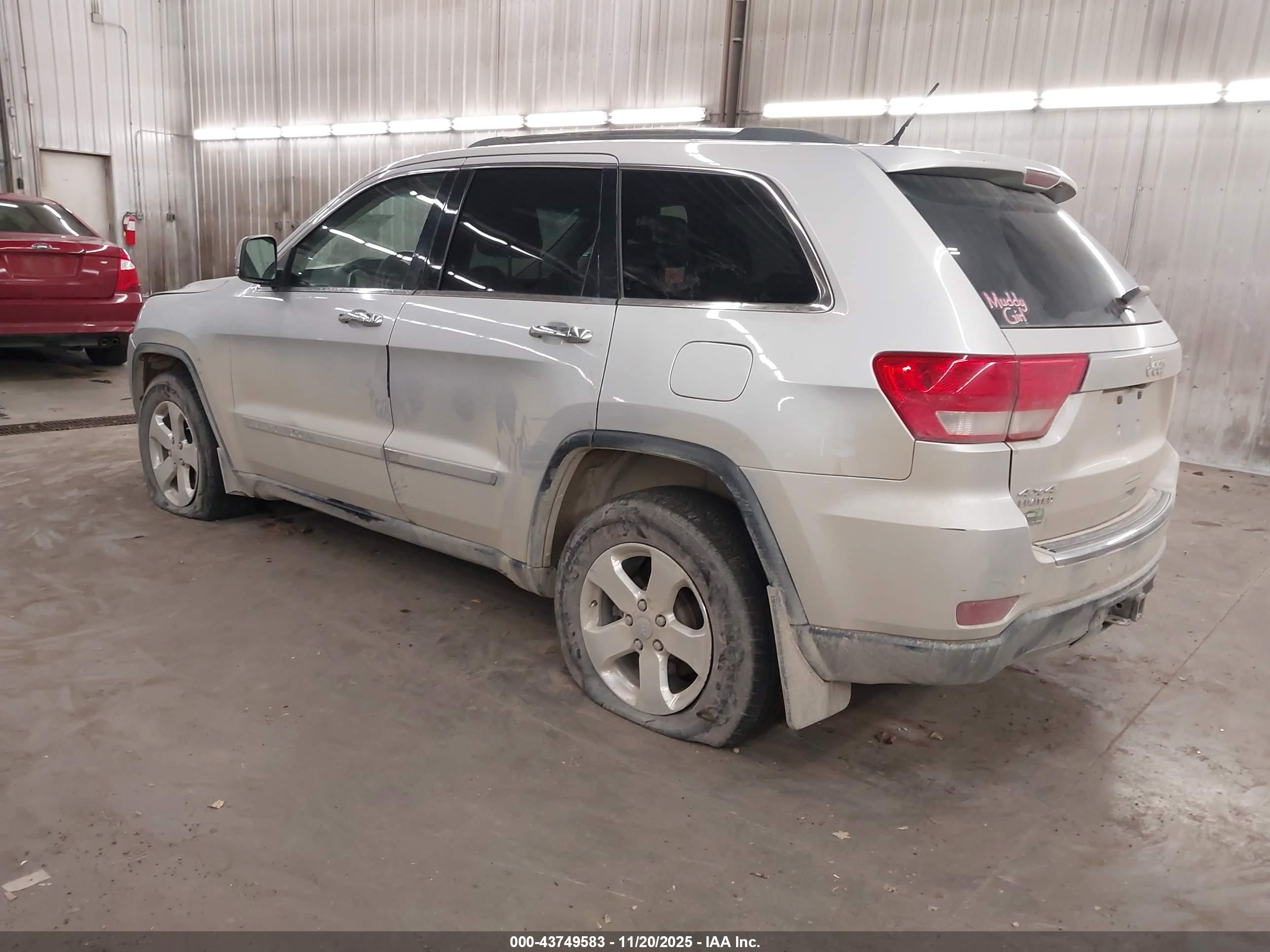 JEEP GRAND image 3