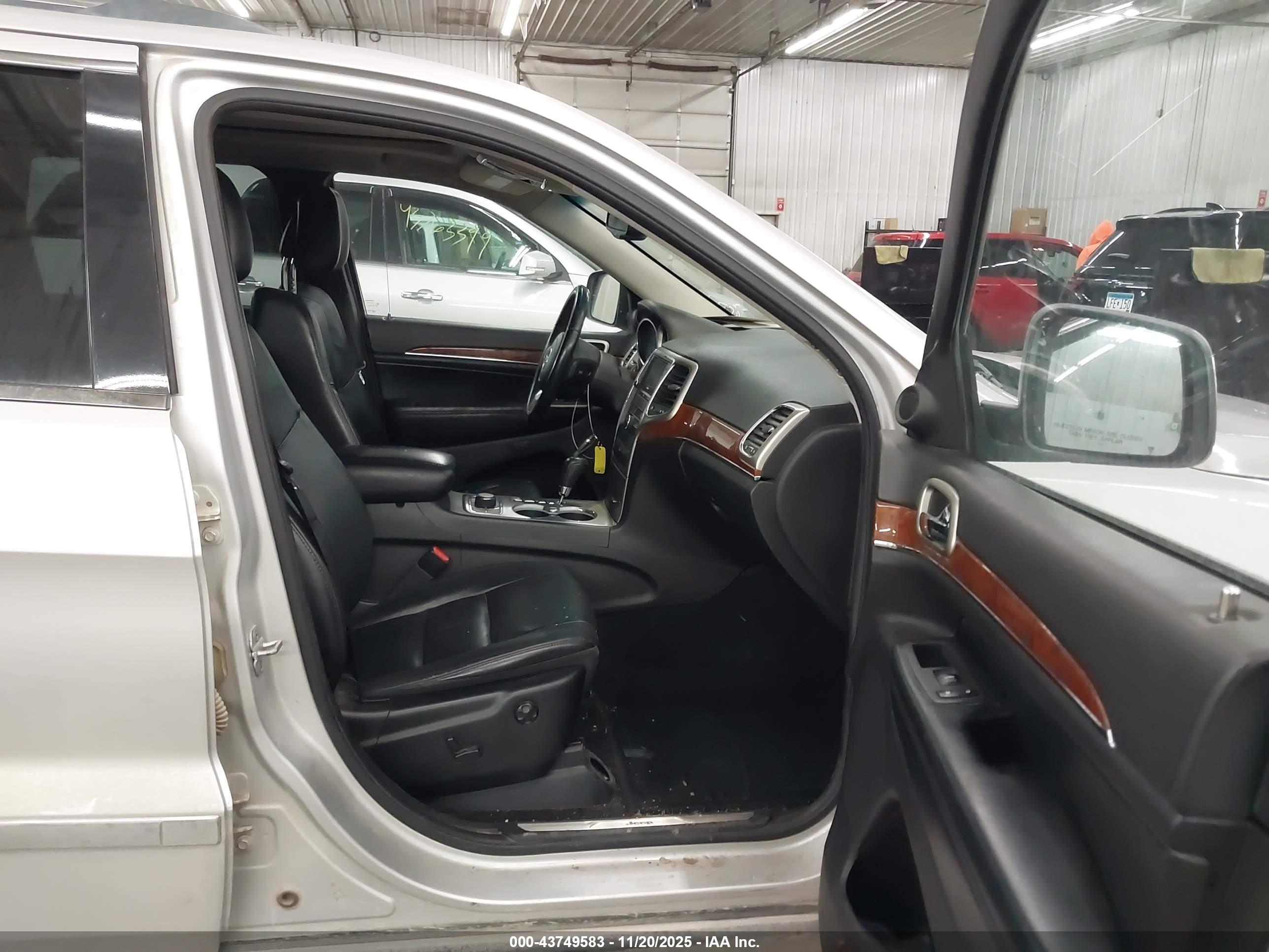 JEEP GRAND image 5
