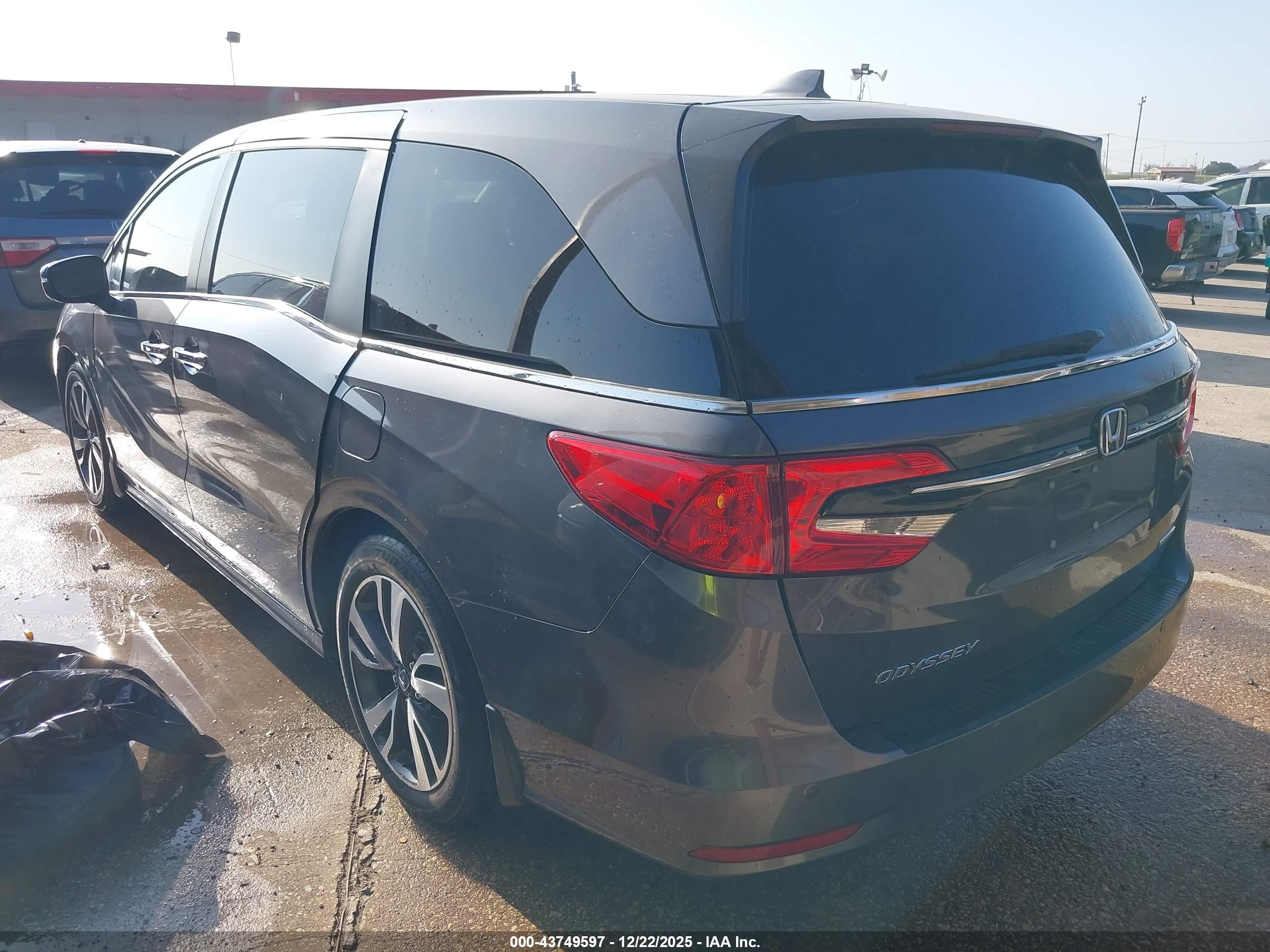 HONDA ODYSSEY image 3