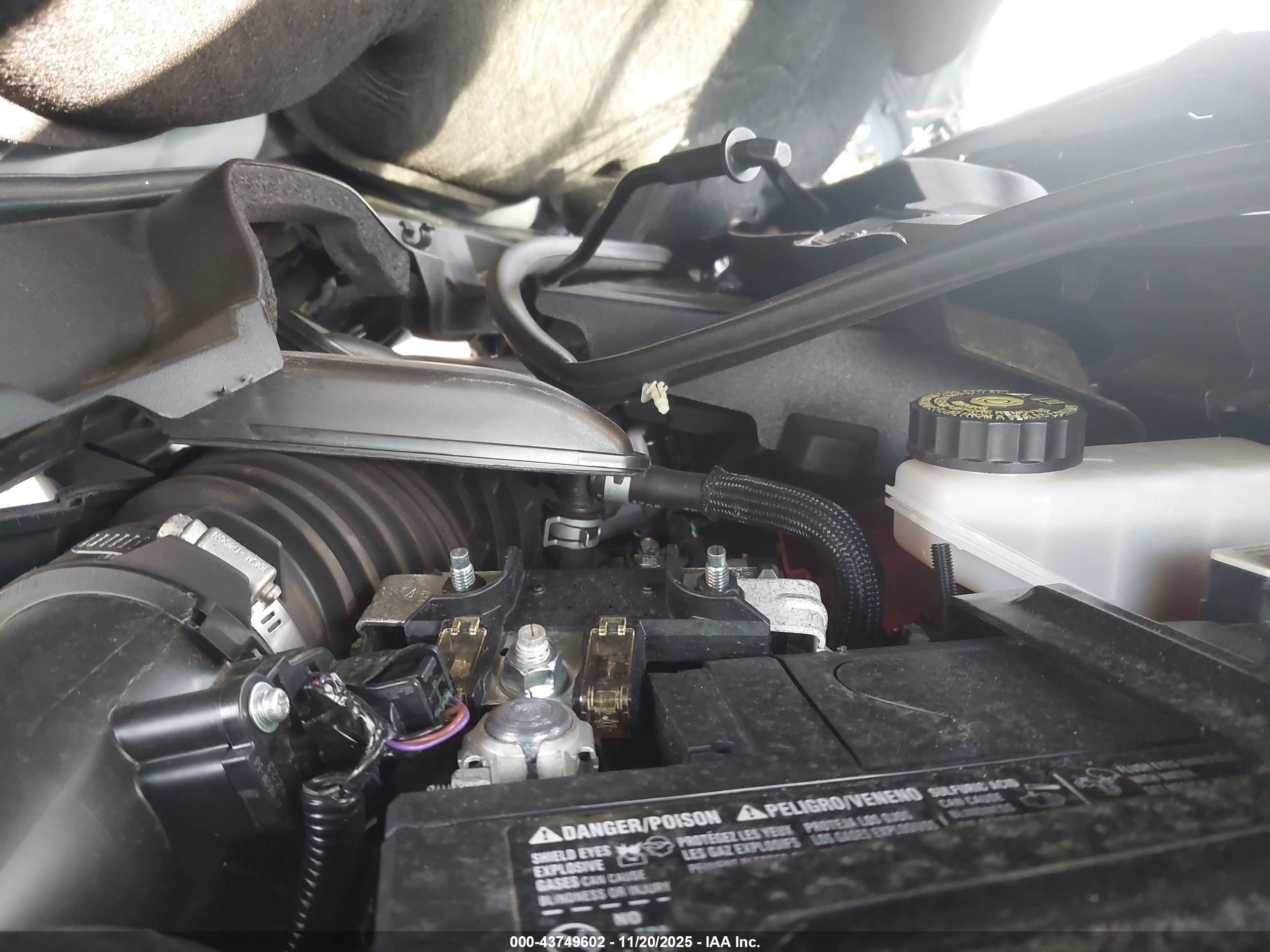 NISSAN ROGUE image 10