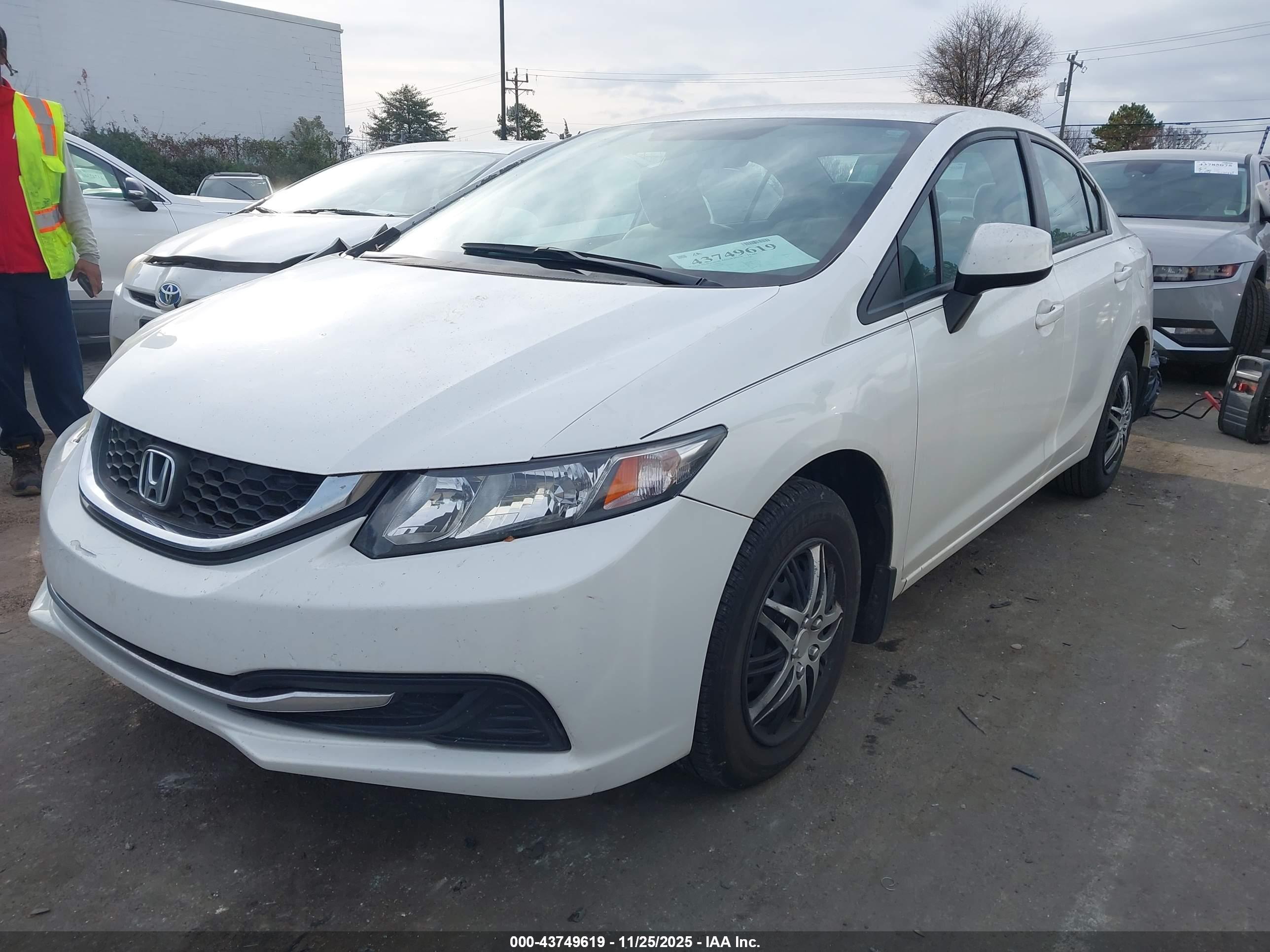 HONDA CIVIC image 2