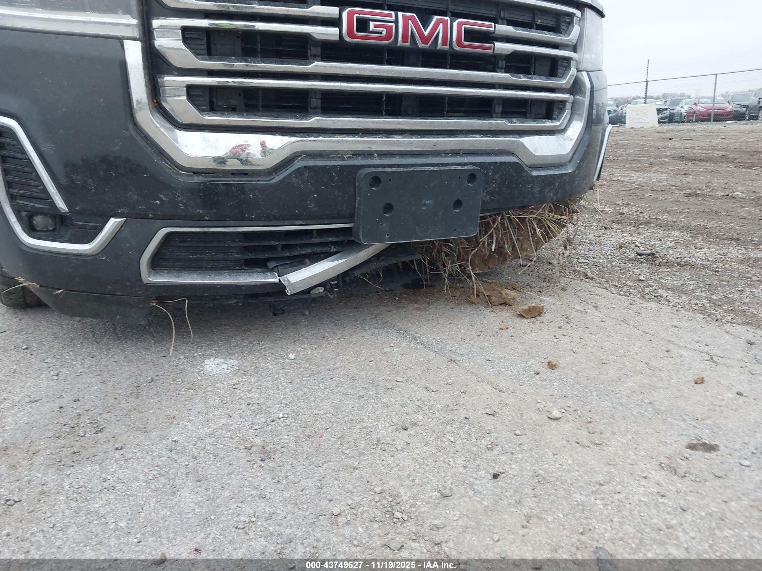 GMC ACADIA image 6