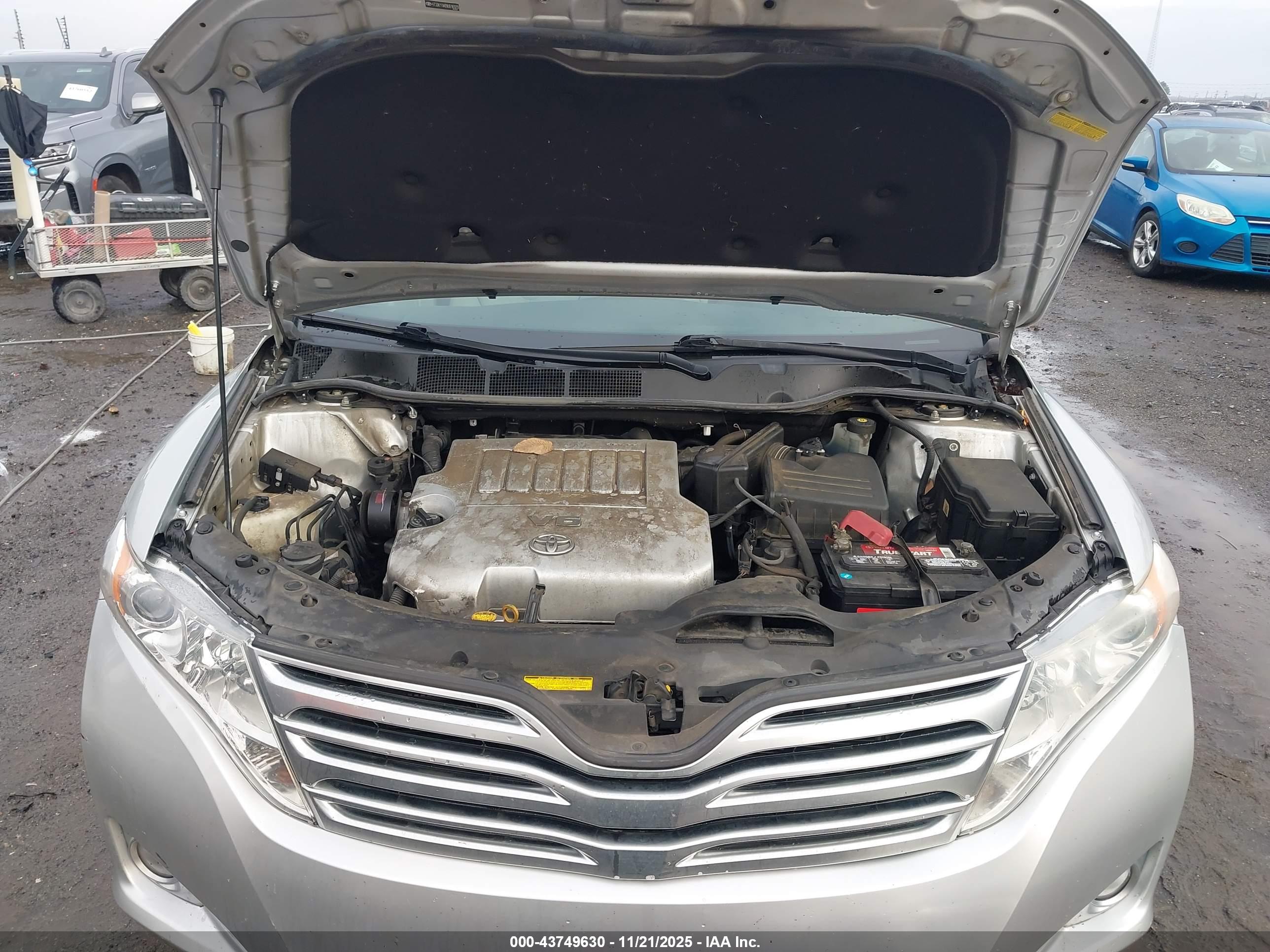TOYOTA VENZA image 10