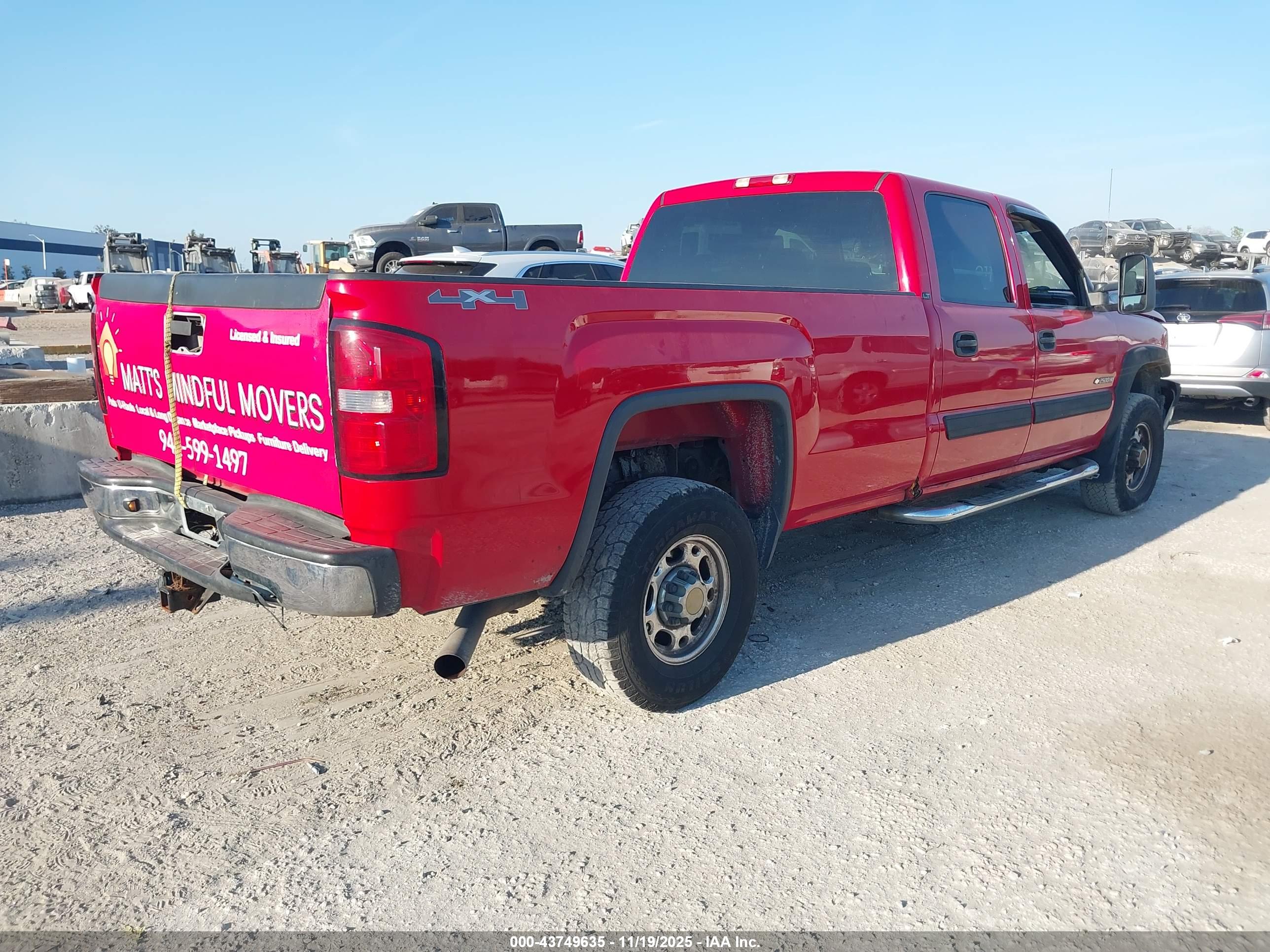 CHEVROLET SILVERADO image 4