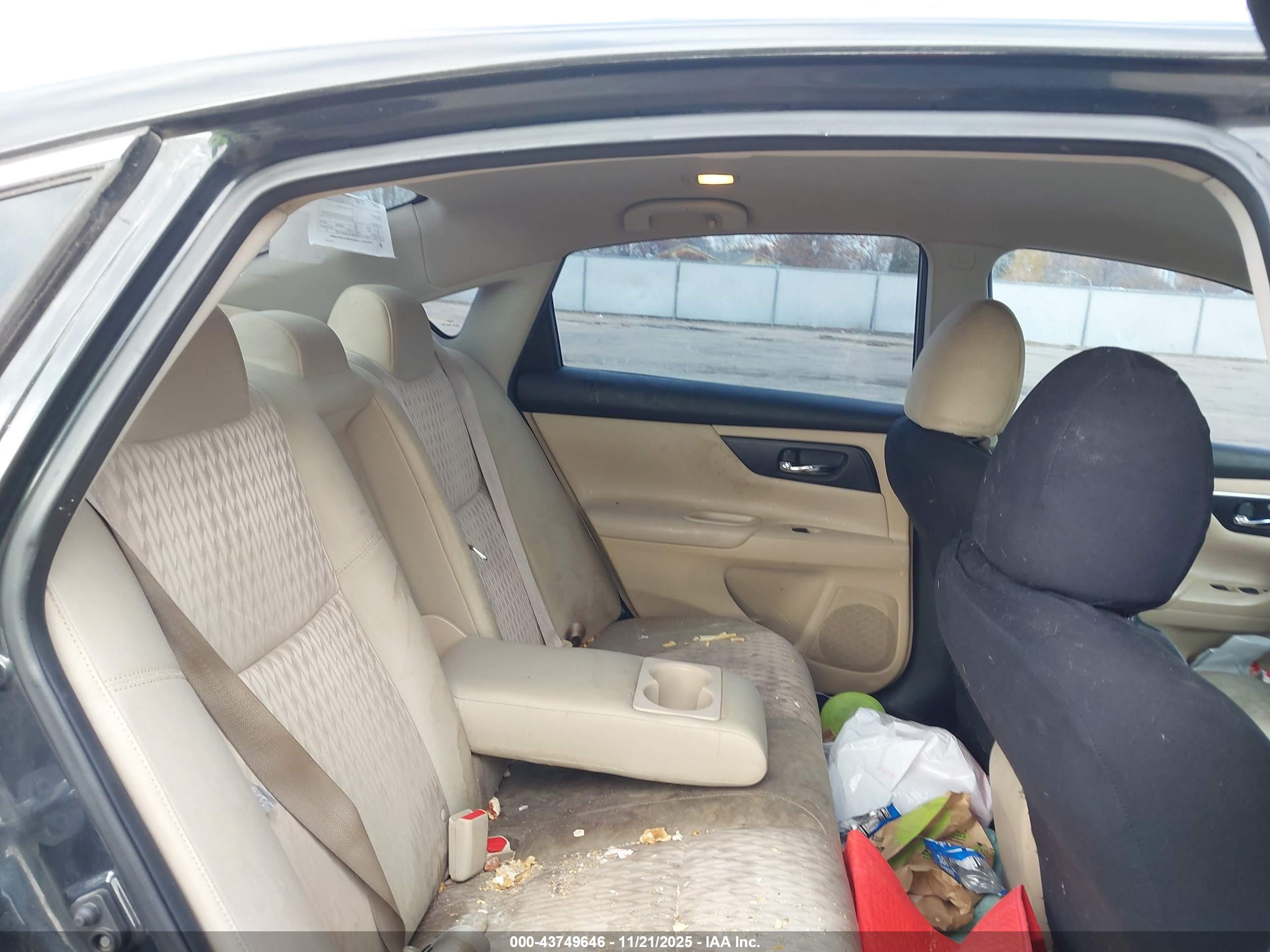 NISSAN ALTIMA image 8