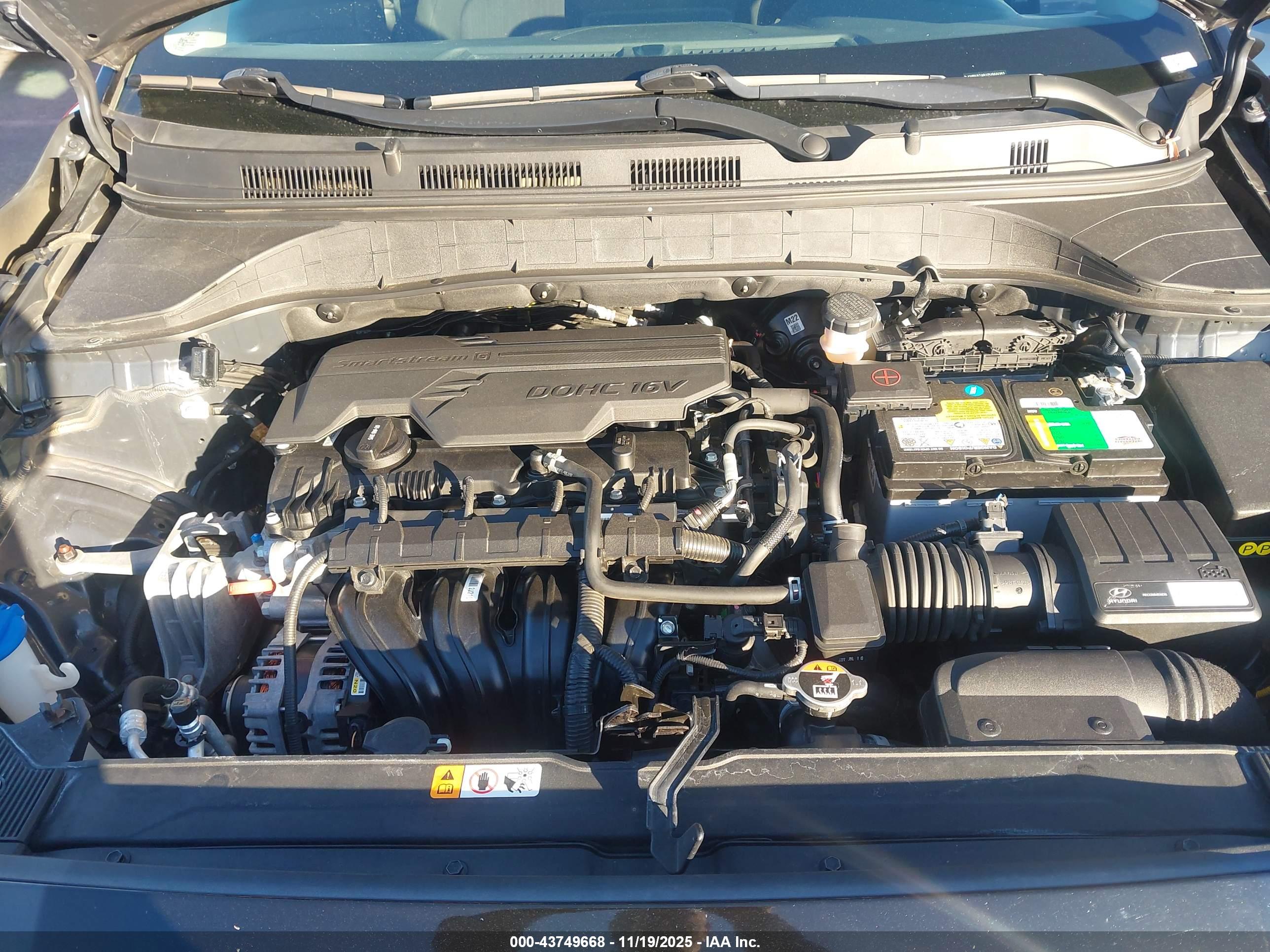 HYUNDAI KONA image 10