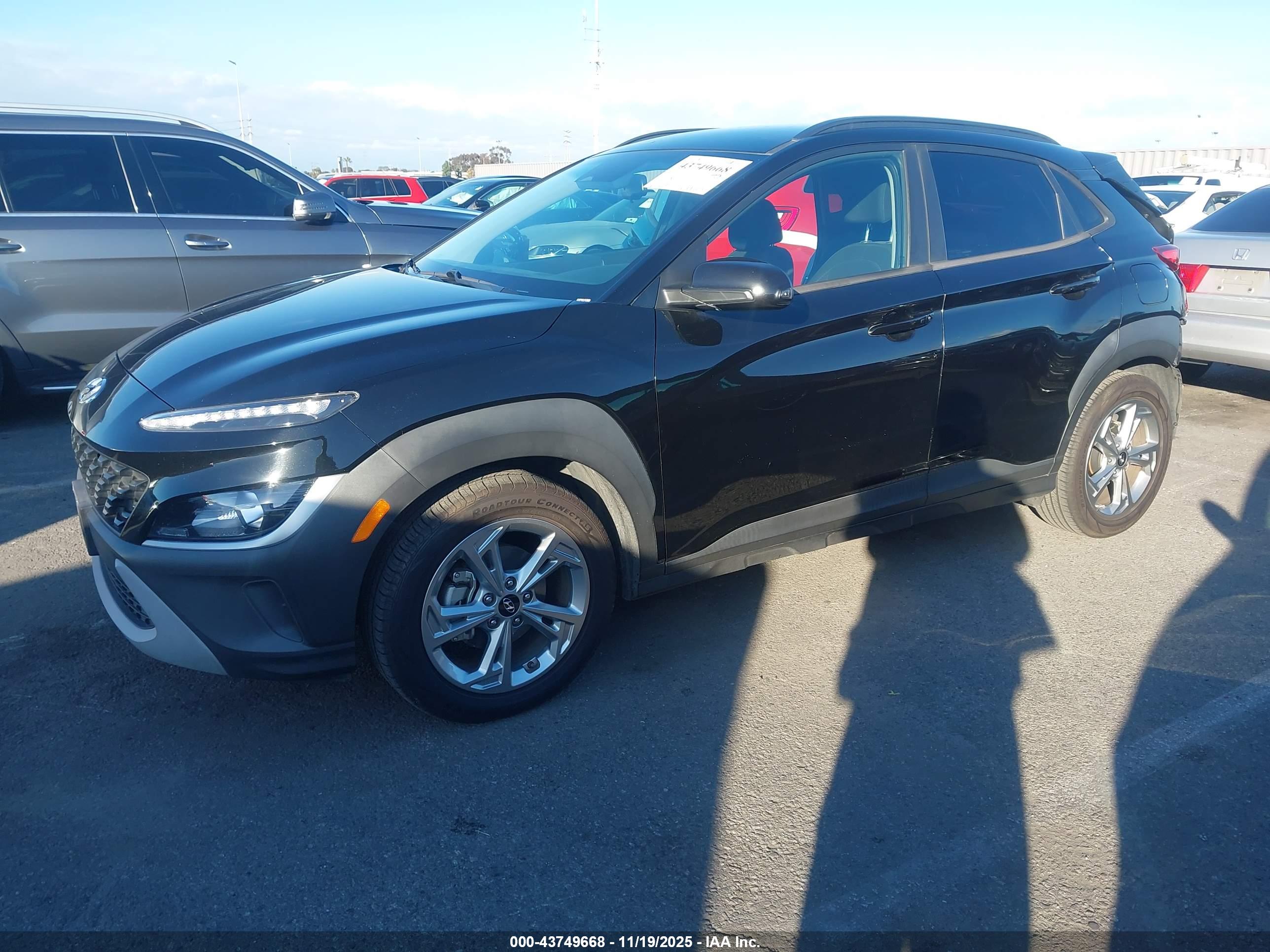 HYUNDAI KONA image 2