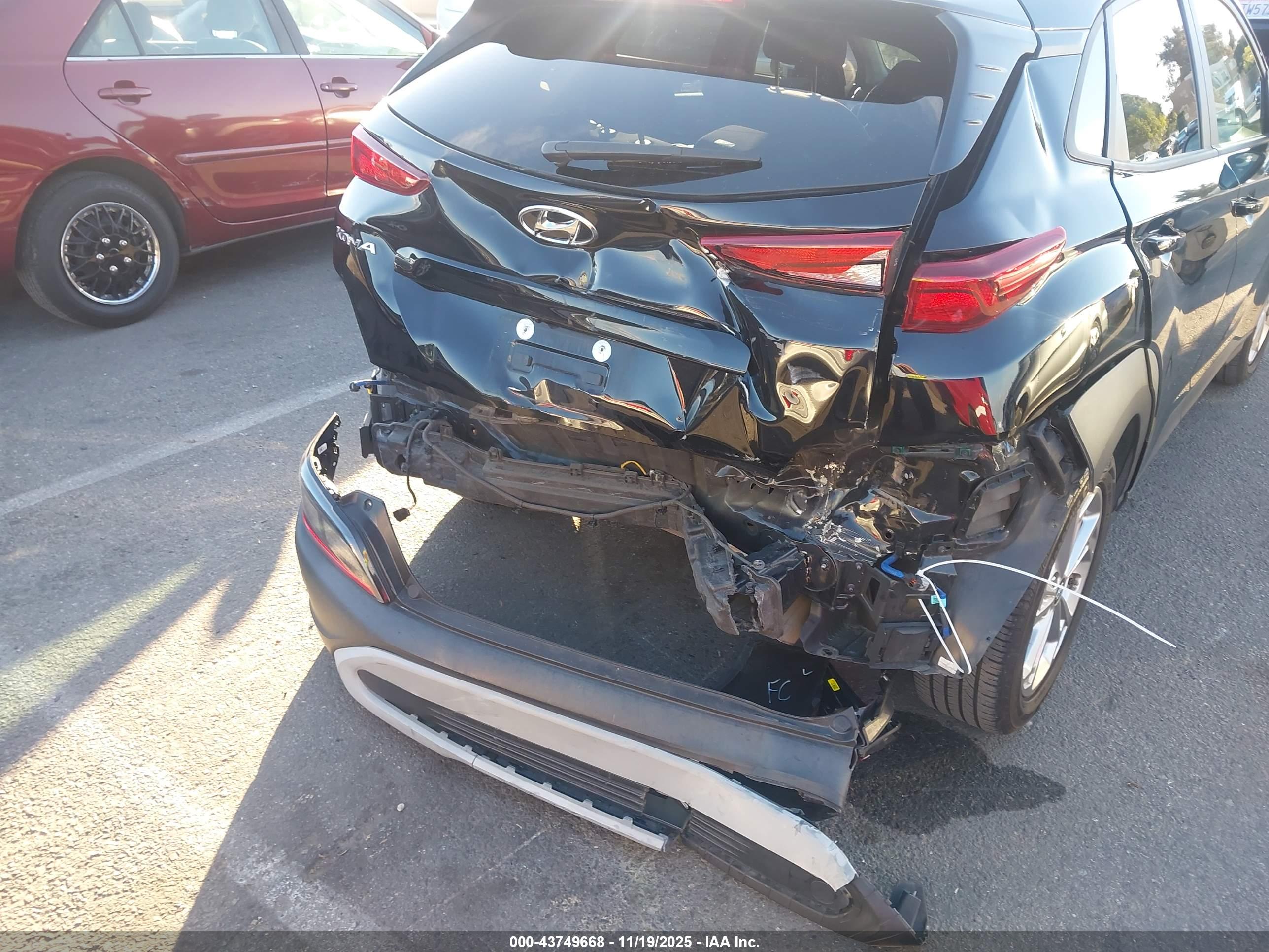 HYUNDAI KONA image 6