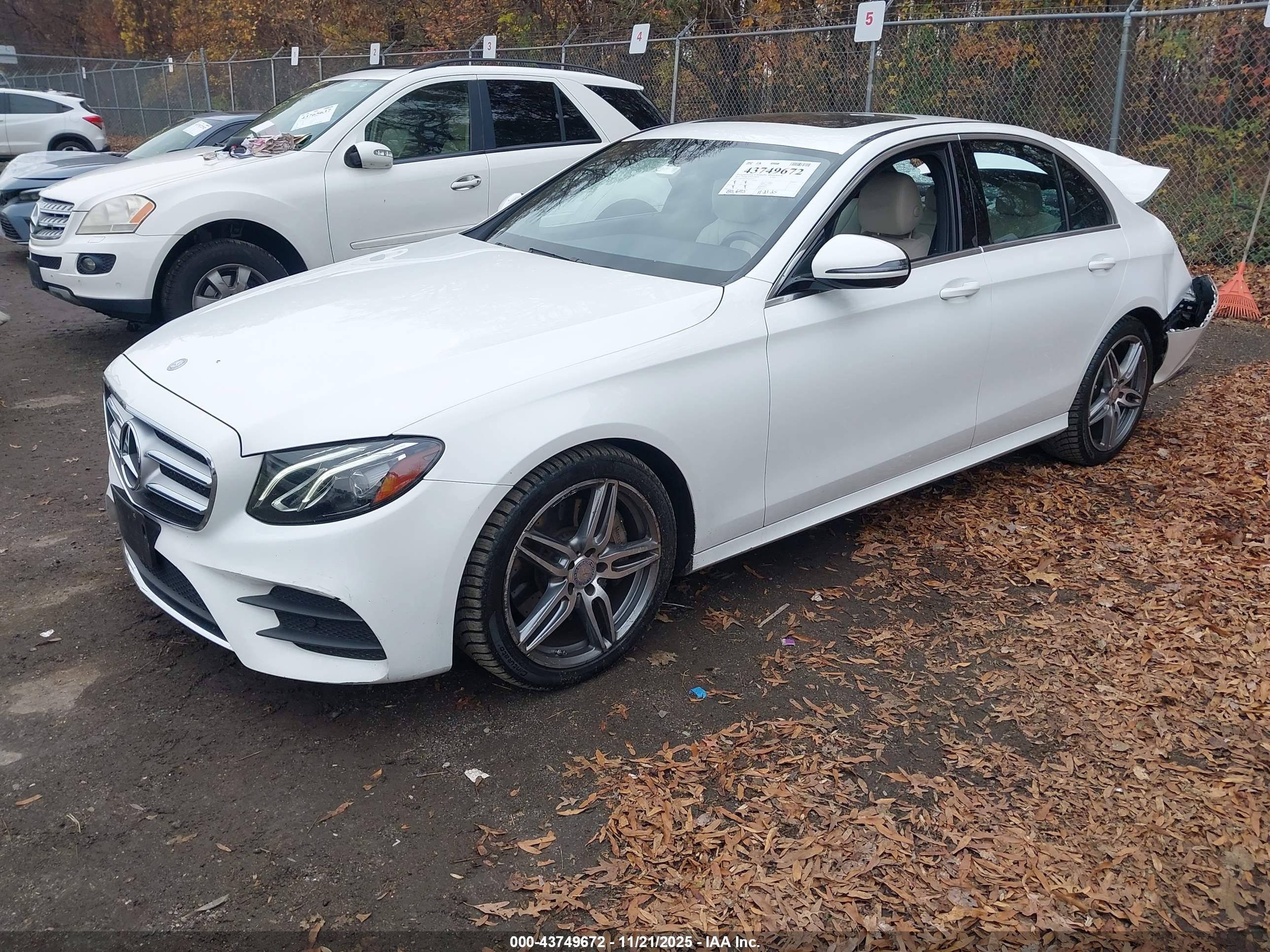 MERCEDES-BENZ E image 2