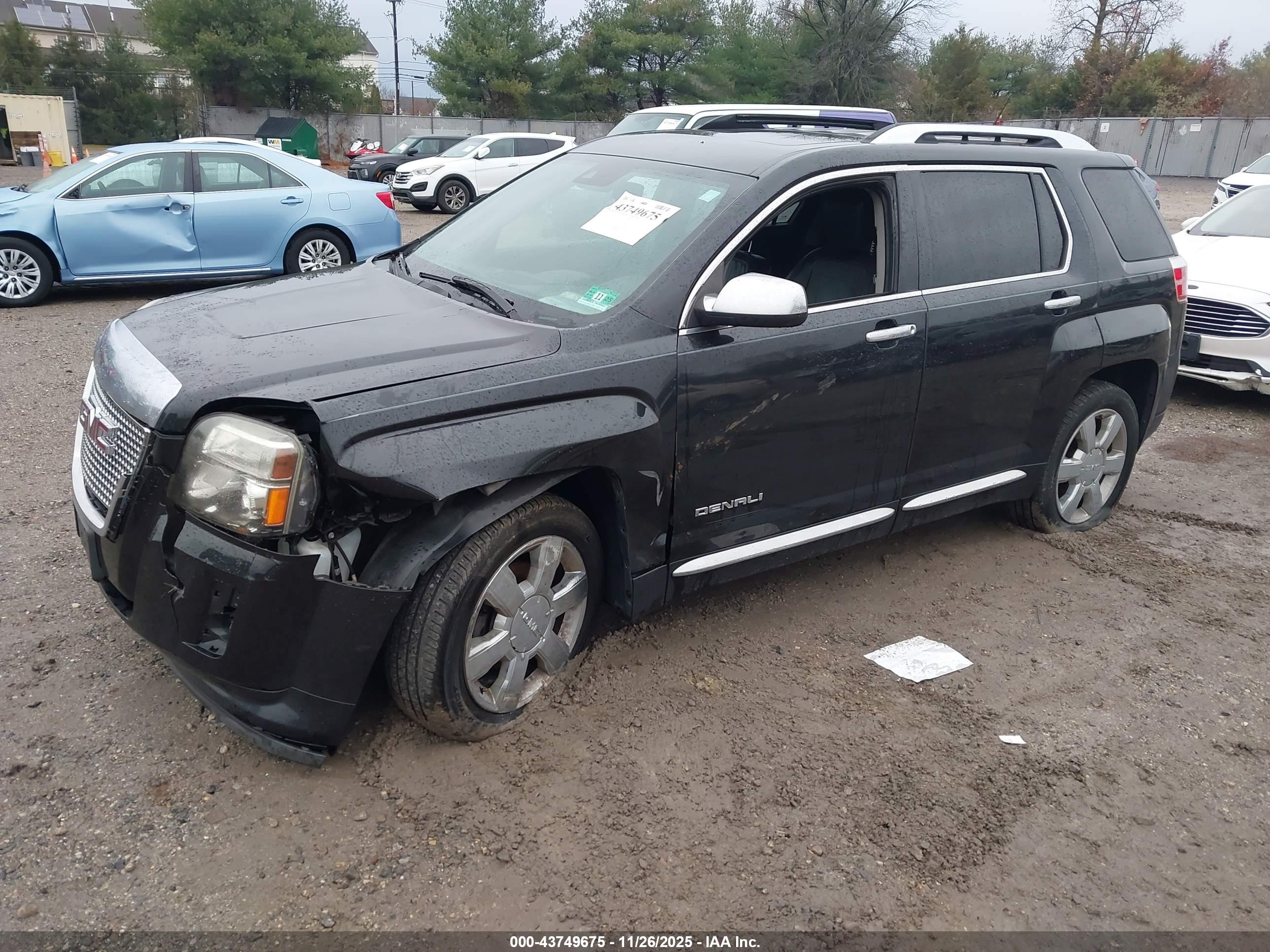 GMC TERRAIN image 2