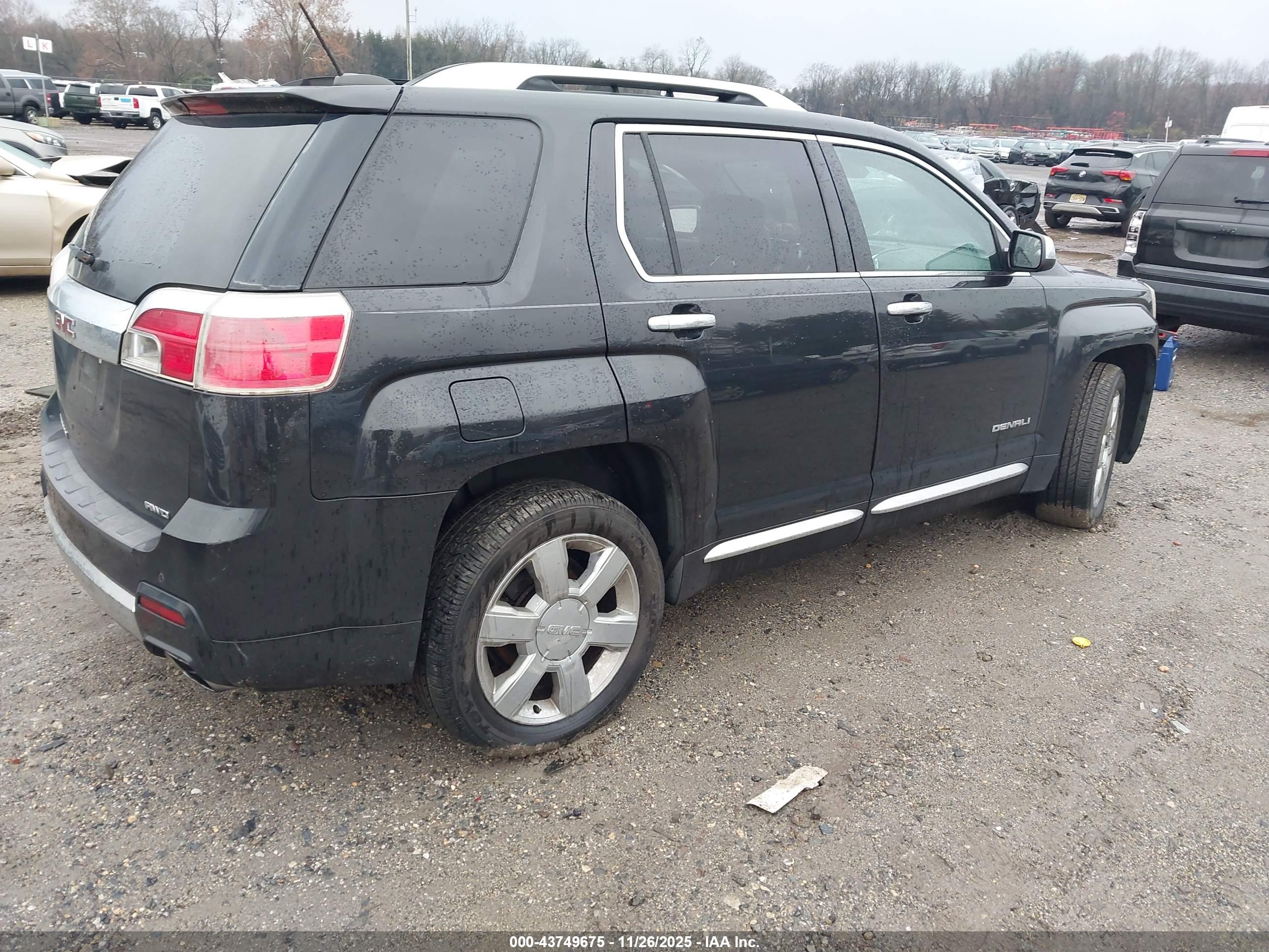 GMC TERRAIN image 4