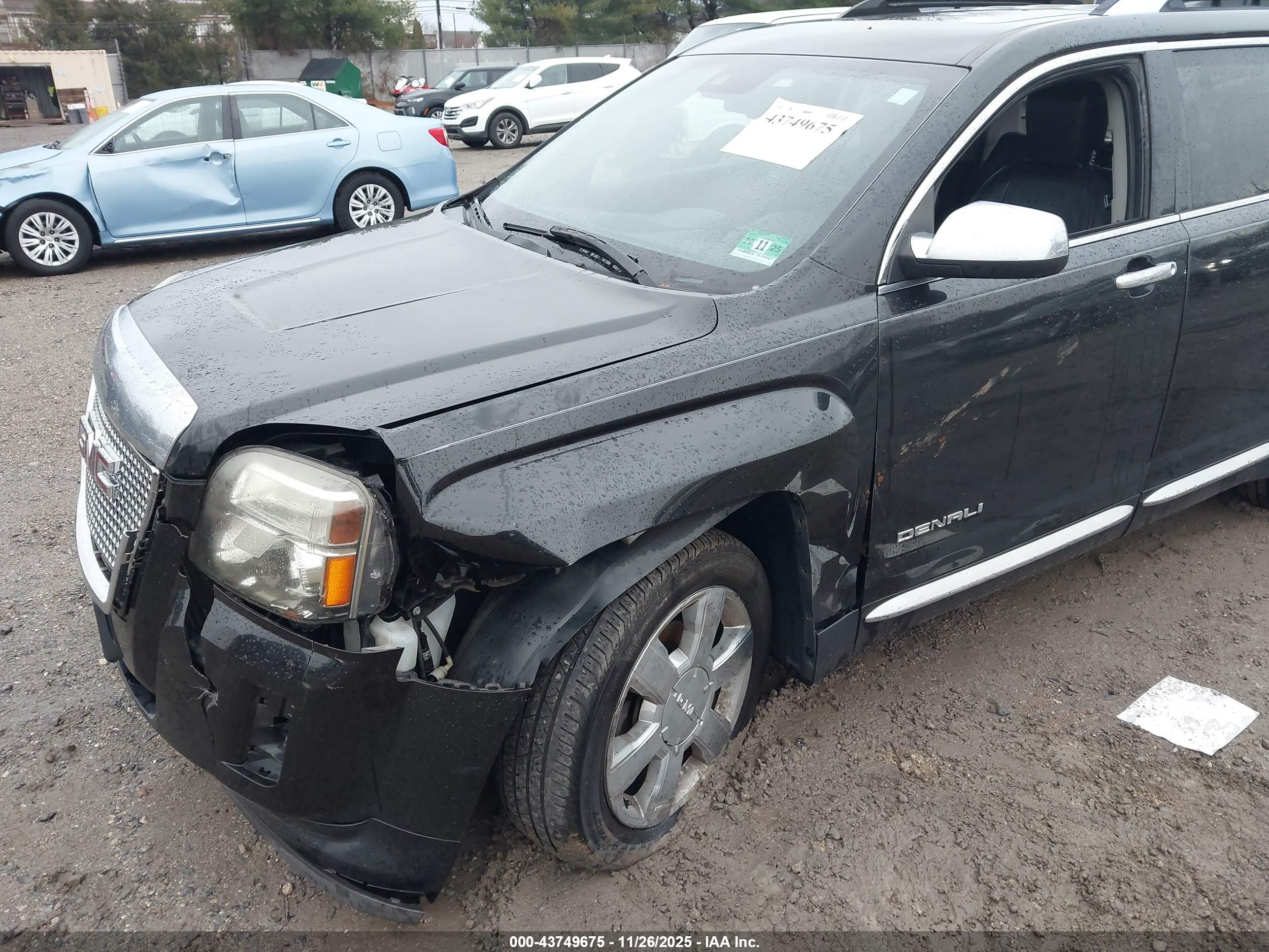 GMC TERRAIN image 6