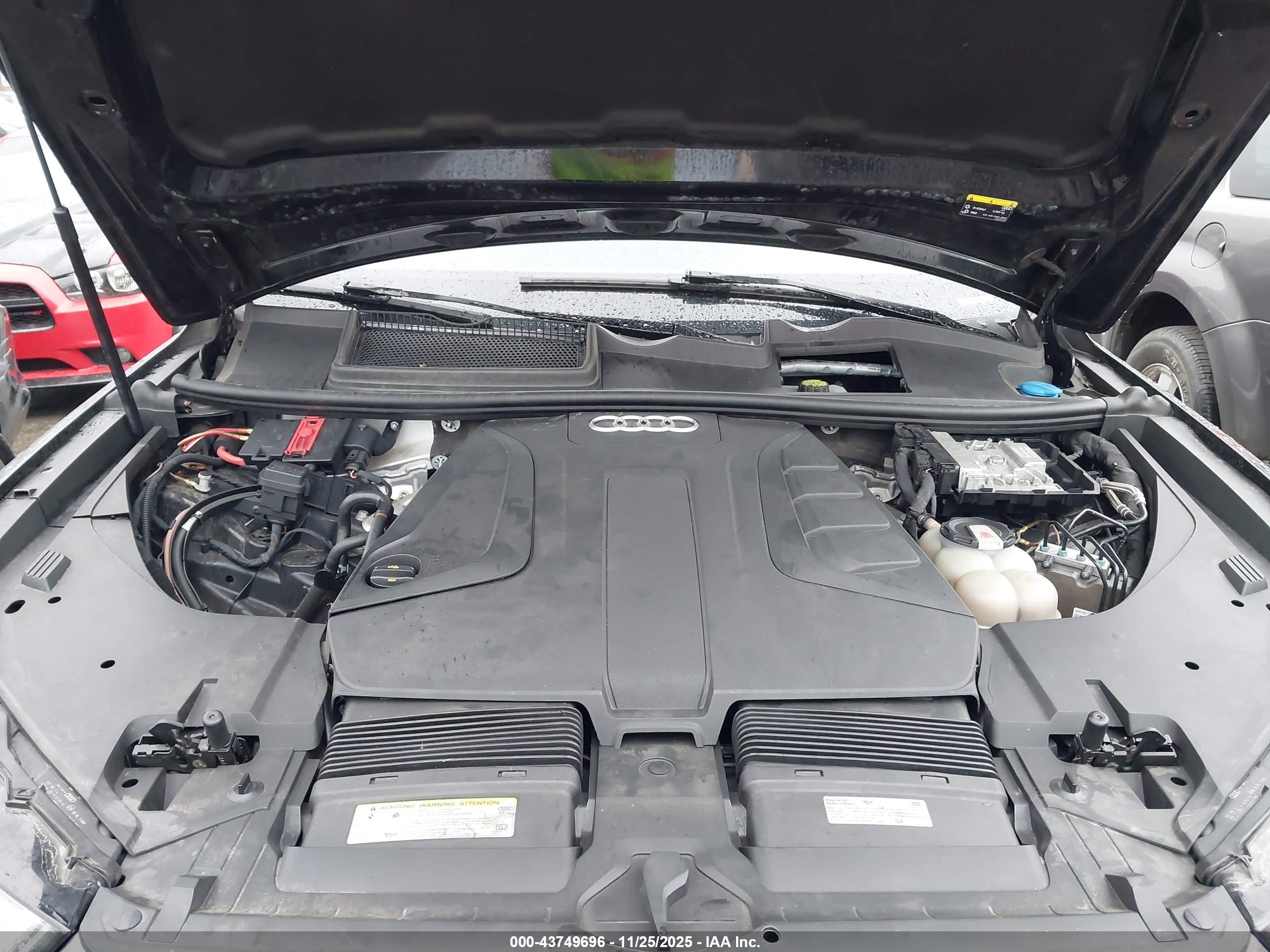 AUDI Q7 image 10