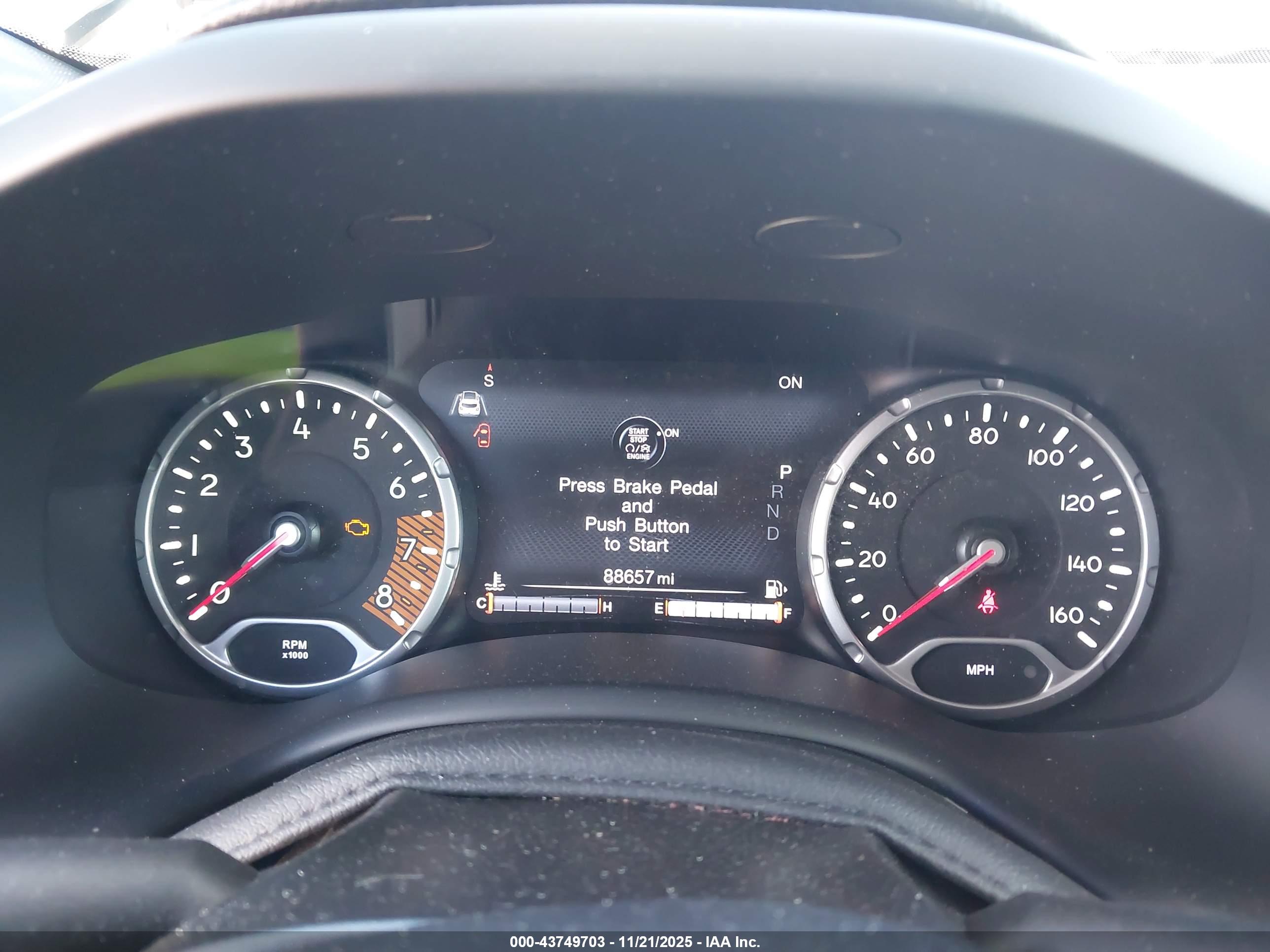 JEEP RENEGADE image 7