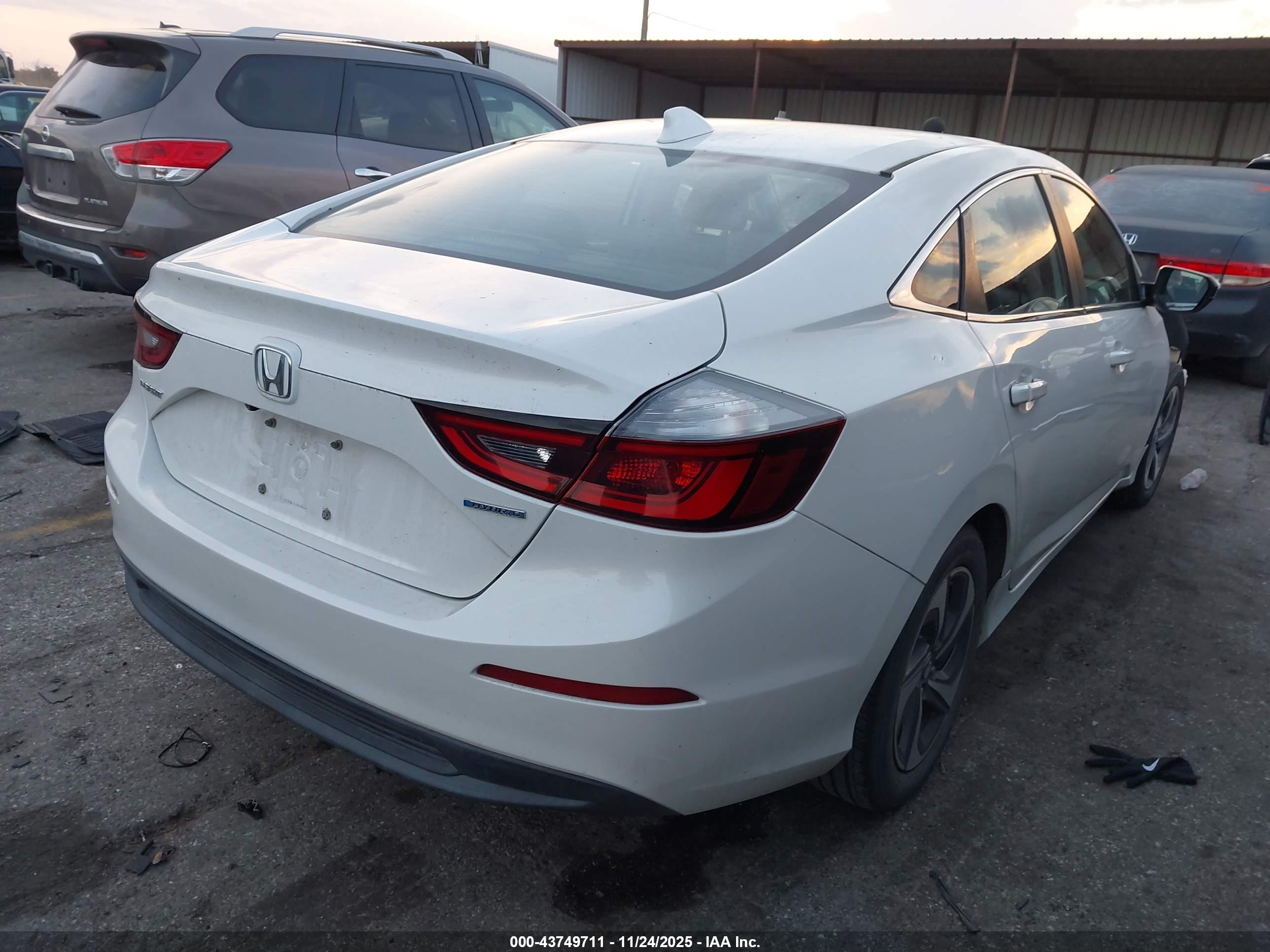 HONDA INSIGHT image 4