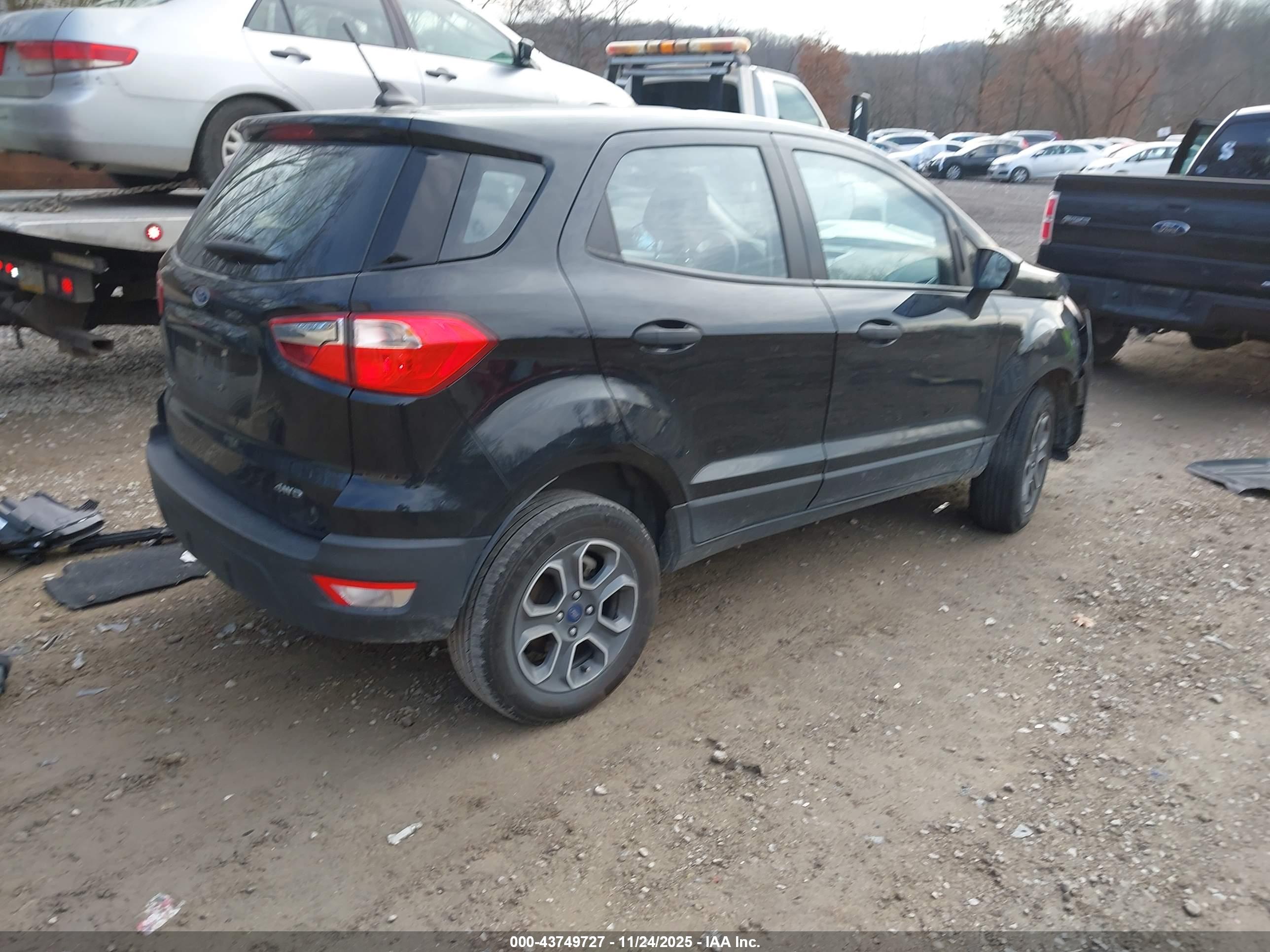 FORD ECOSPORT image 4