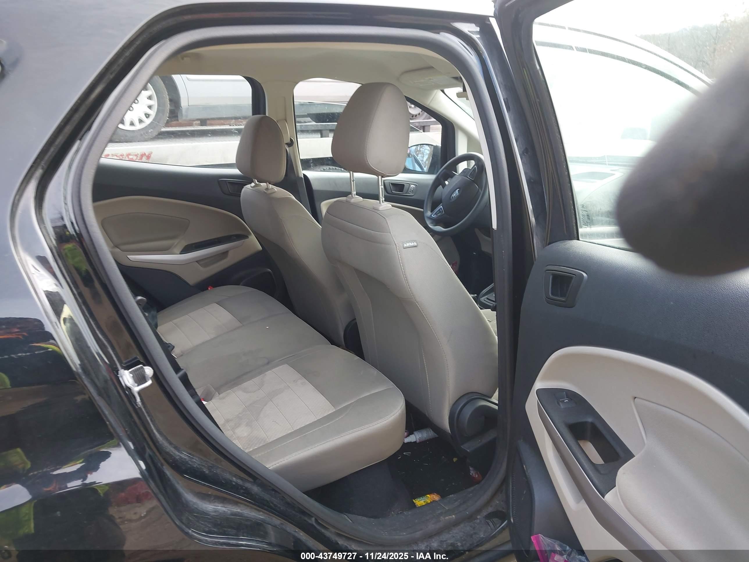 FORD ECOSPORT image 8
