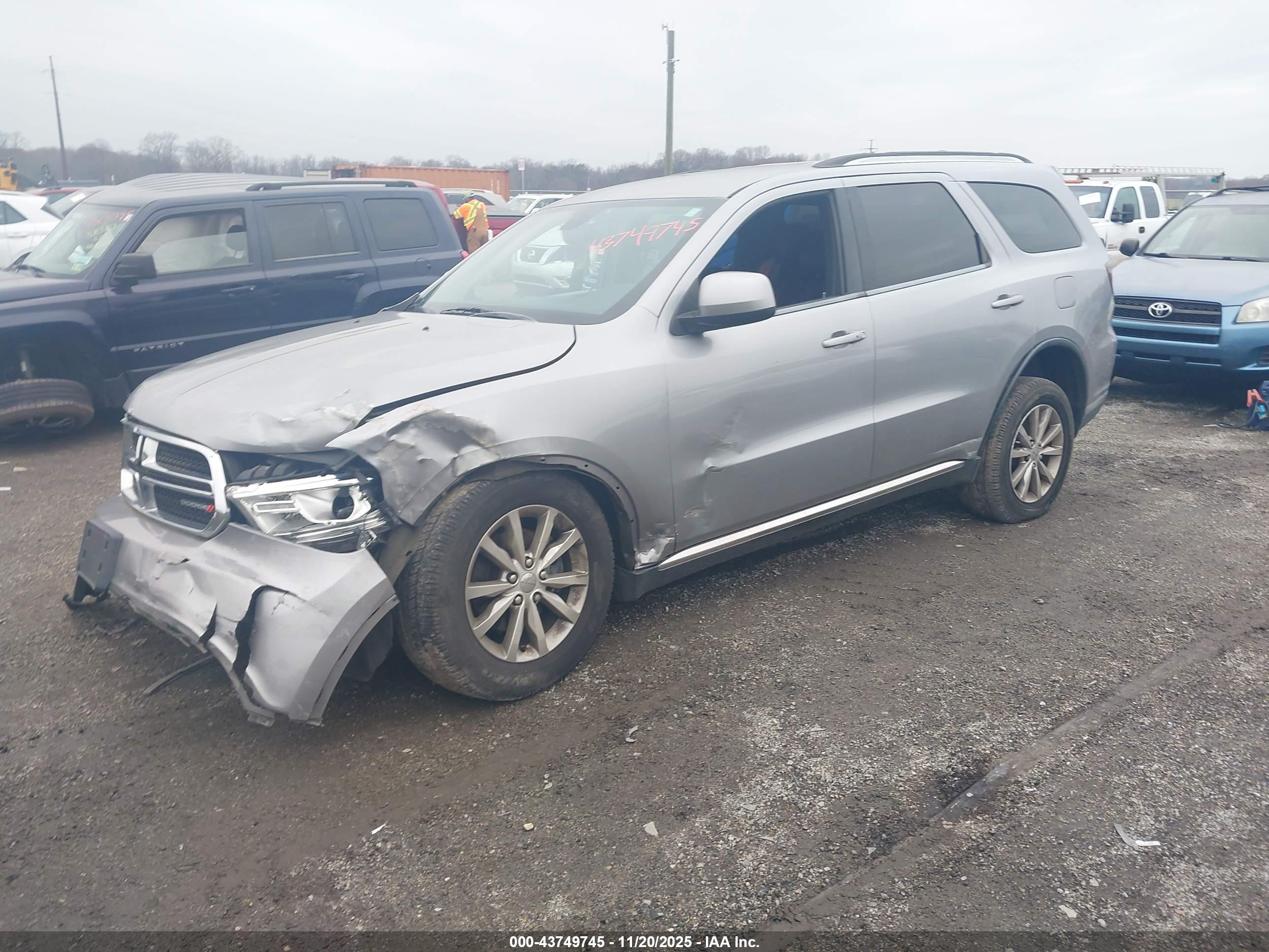 DODGE DURANGO image 2