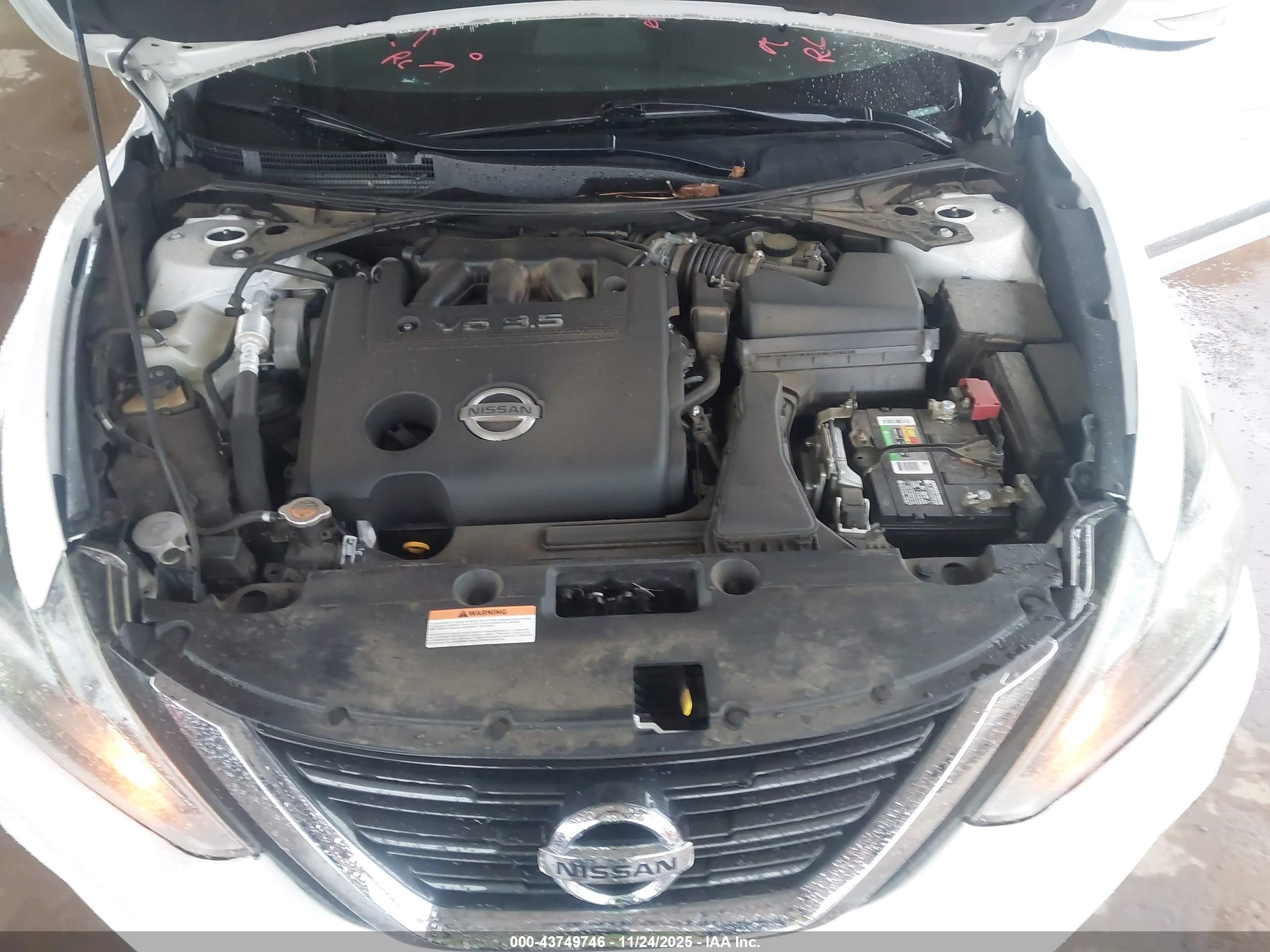 NISSAN ALTIMA image 10