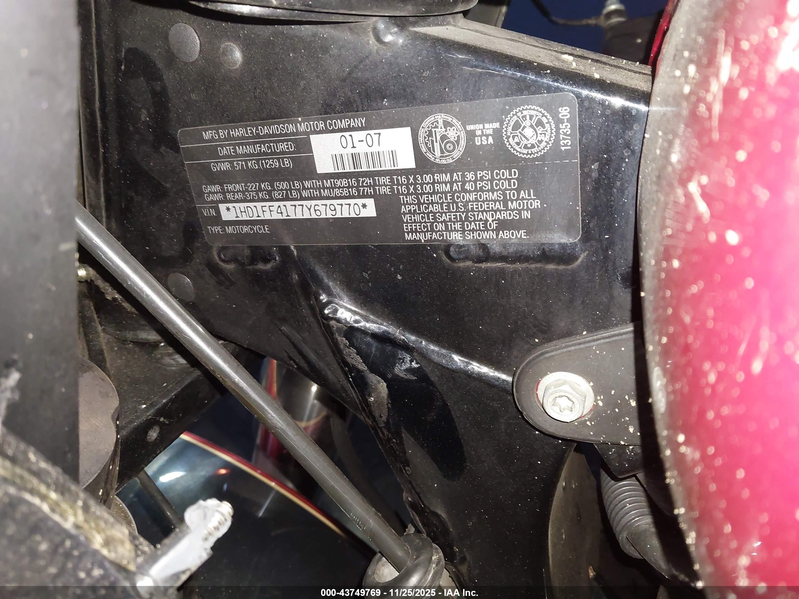 HARLEY-DAVIDSON FLHT image 10