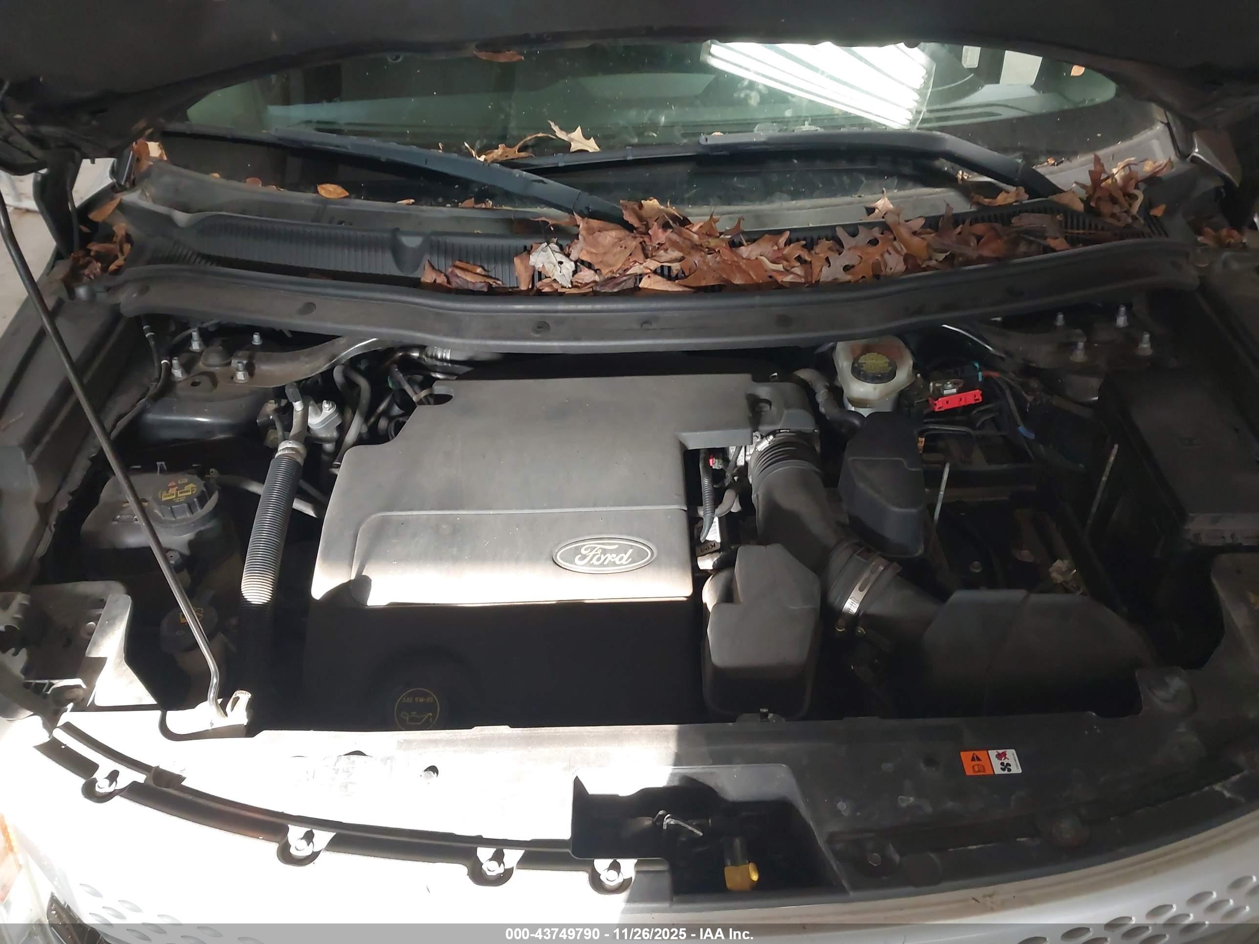 FORD EXPLORER image 10